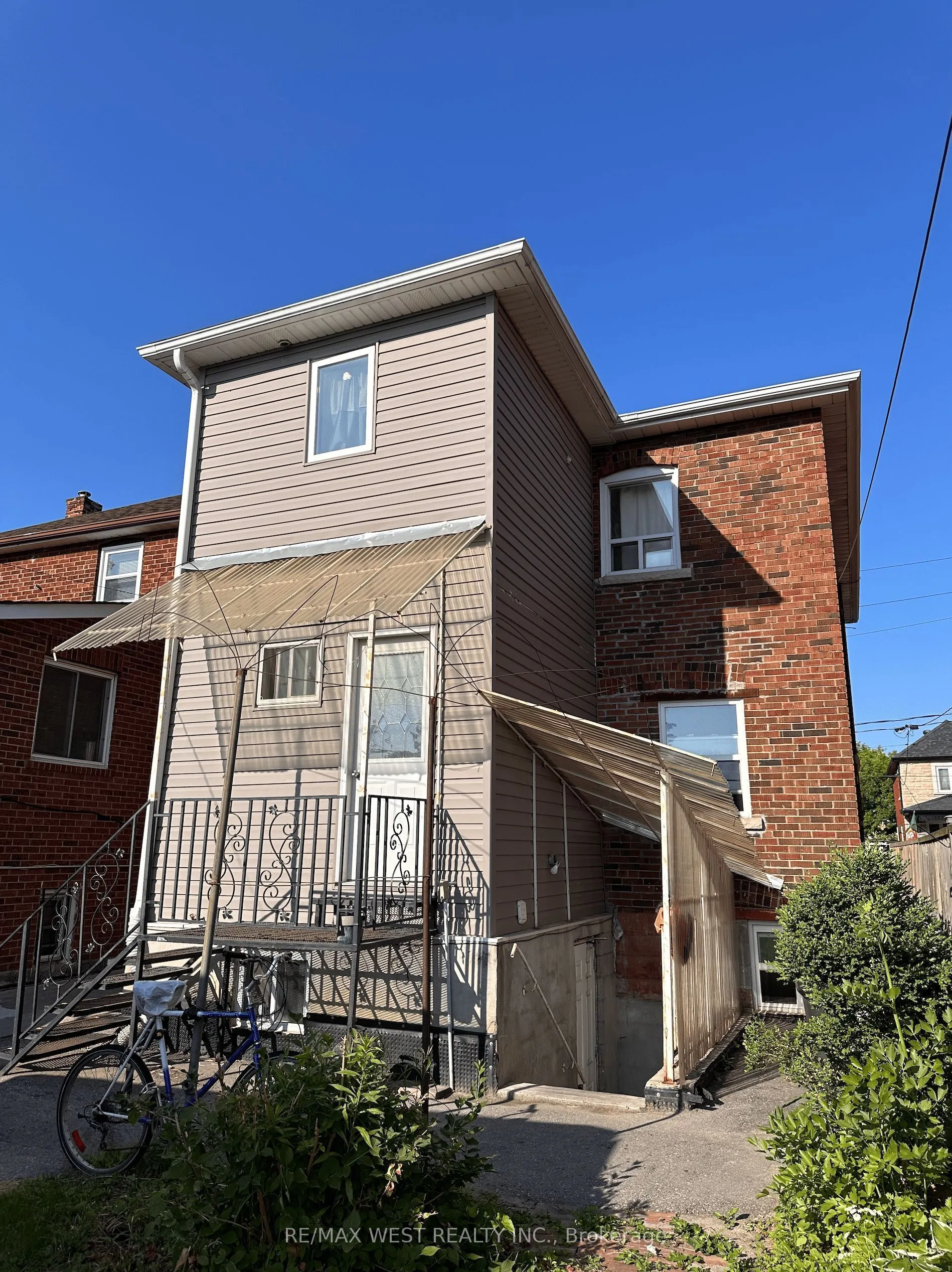 10 Fairbank Avenue