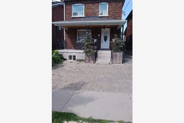 10 Fairbank Avenue