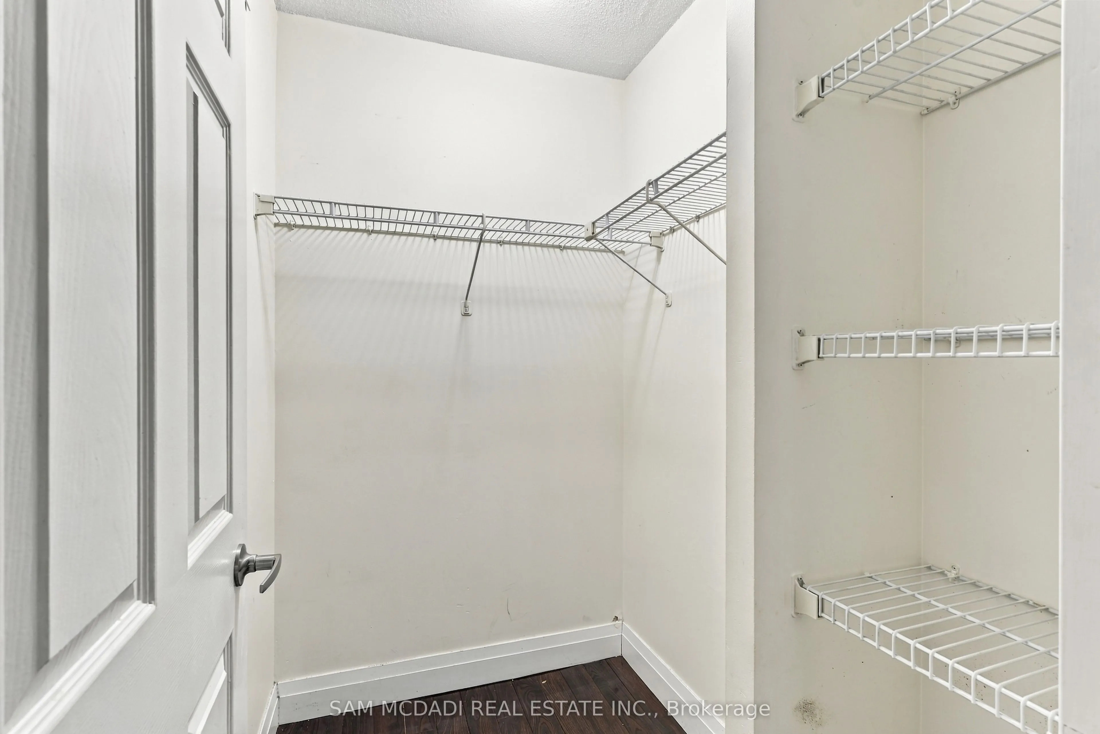 265 Enfield Place #903