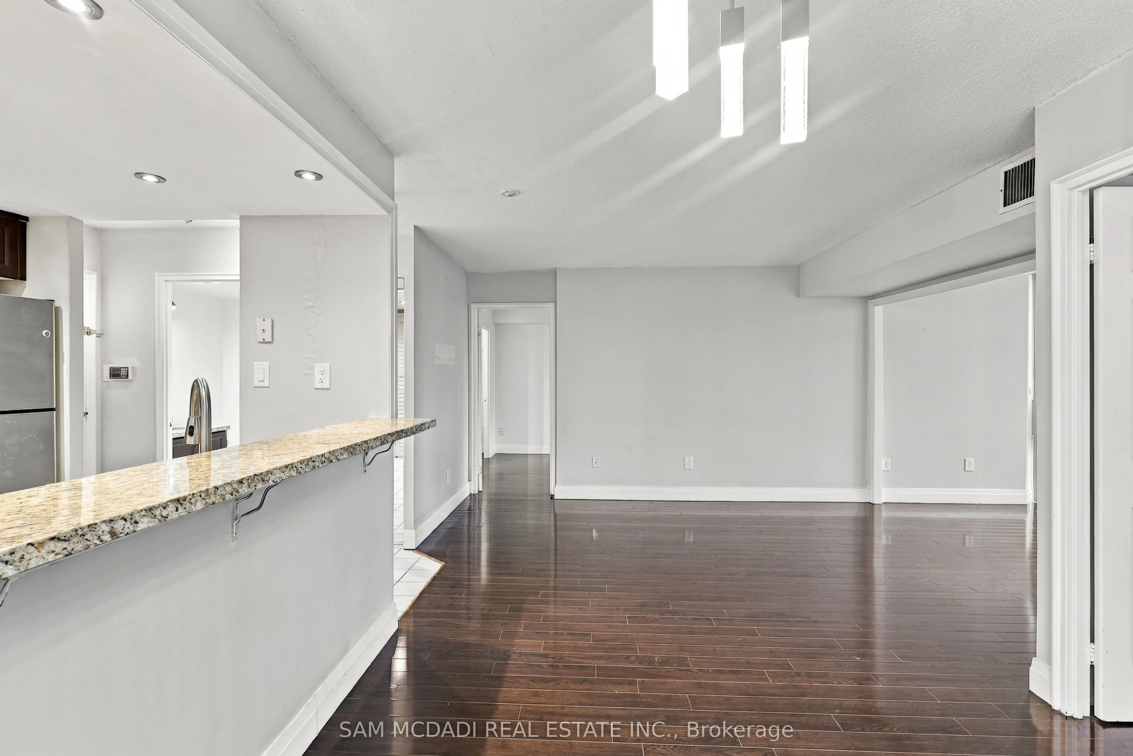 265 Enfield Place #903