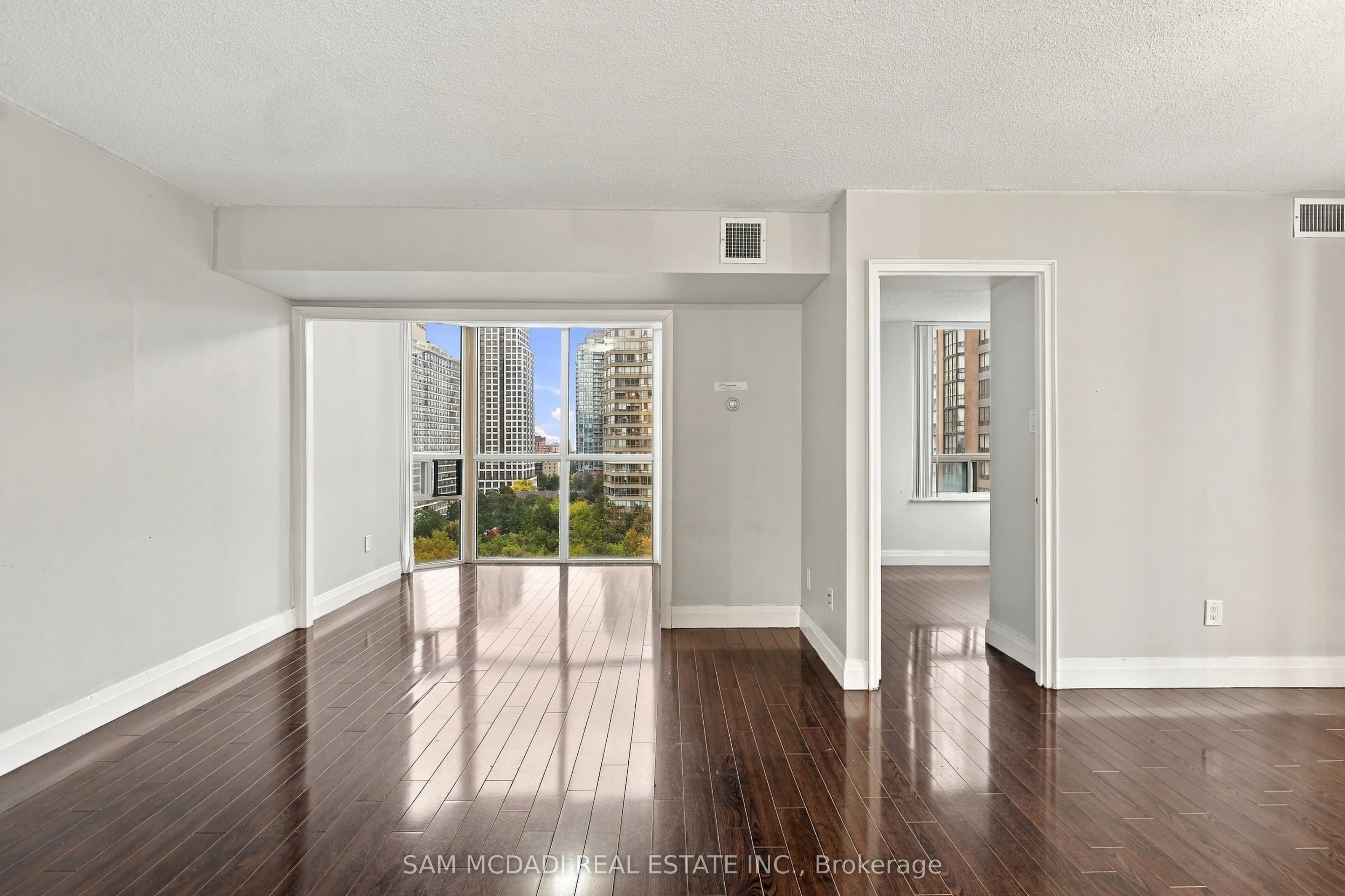 265 Enfield Place #903