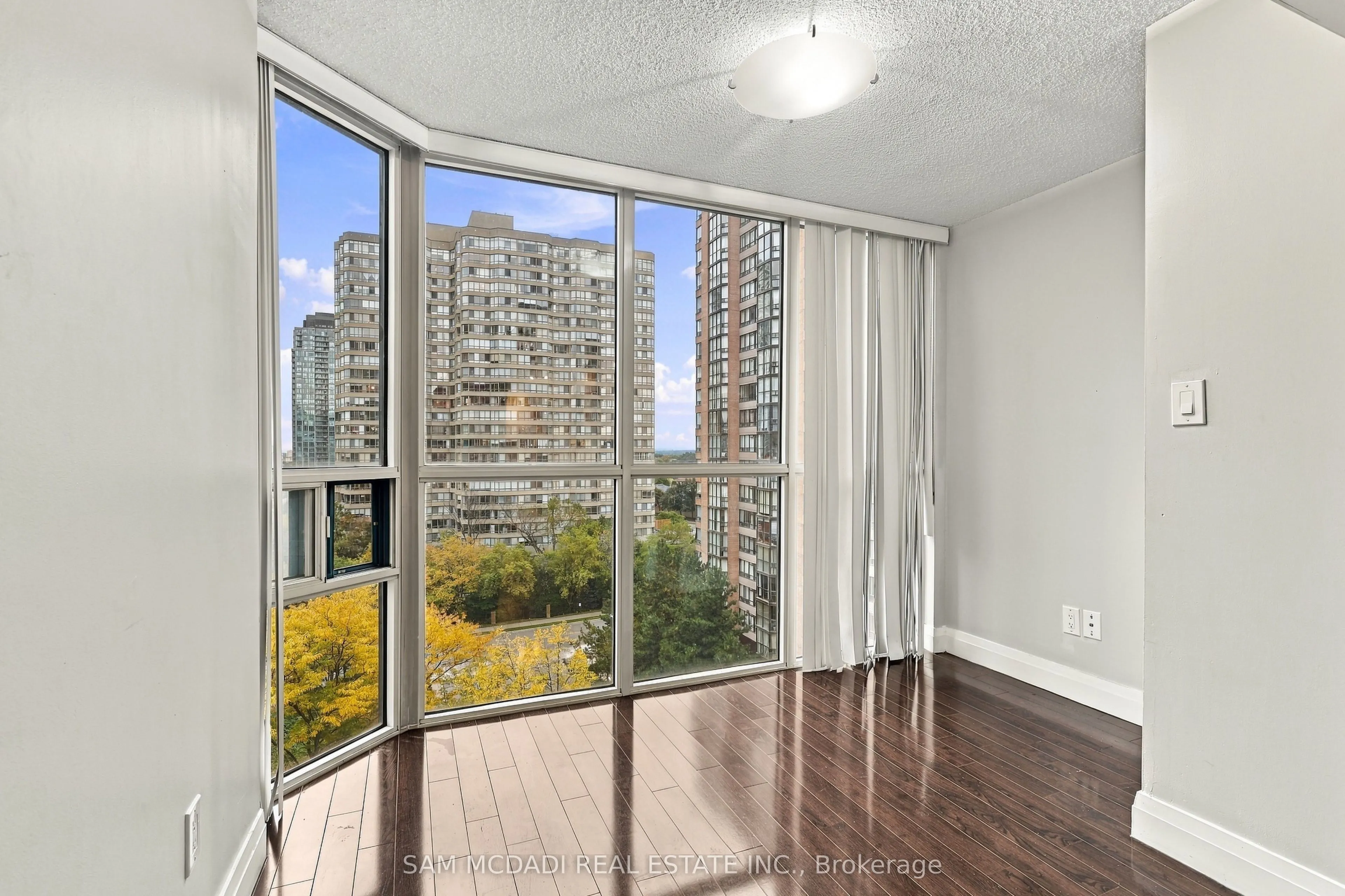 265 Enfield Place #903