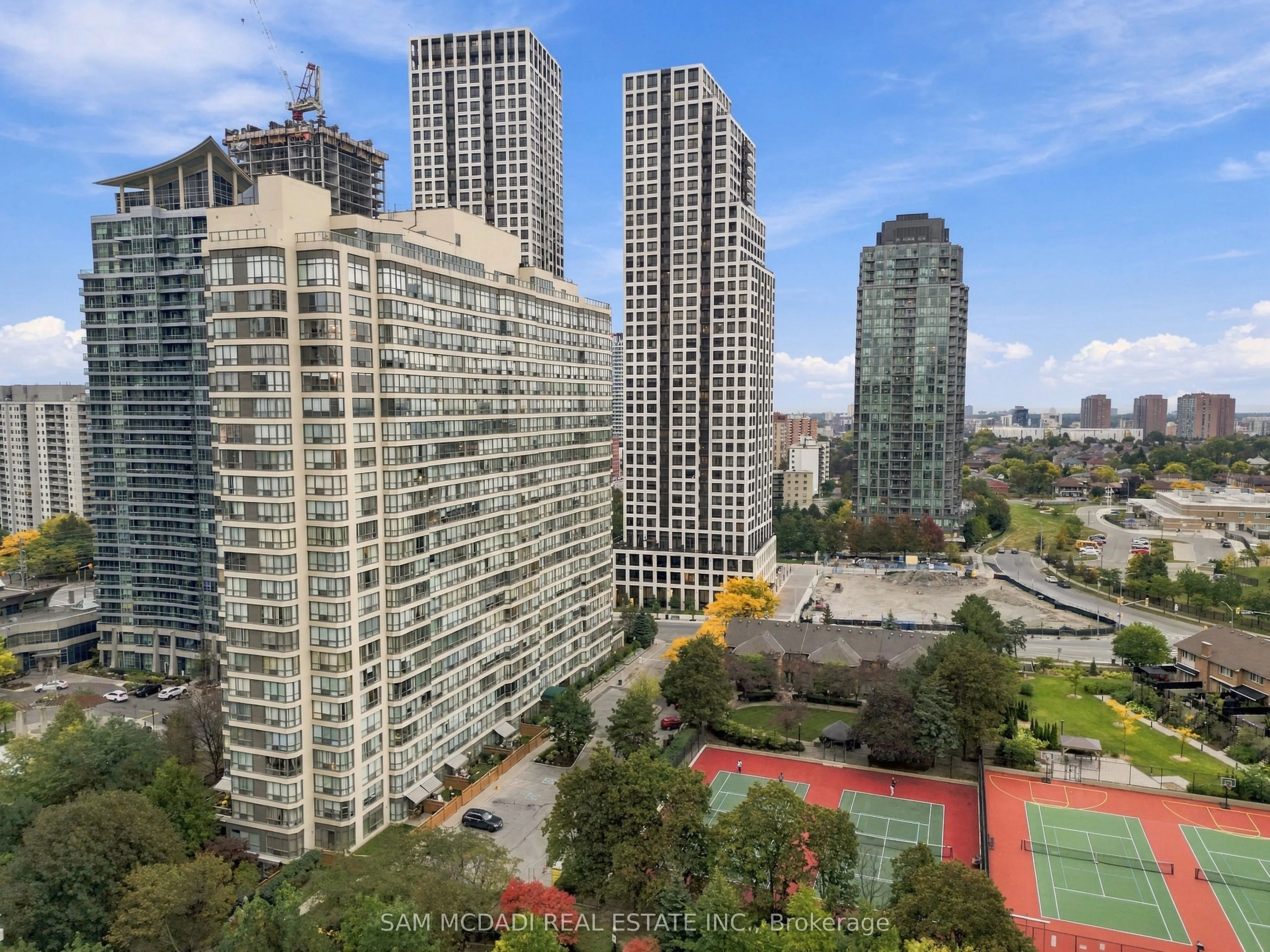 265 Enfield Place #903