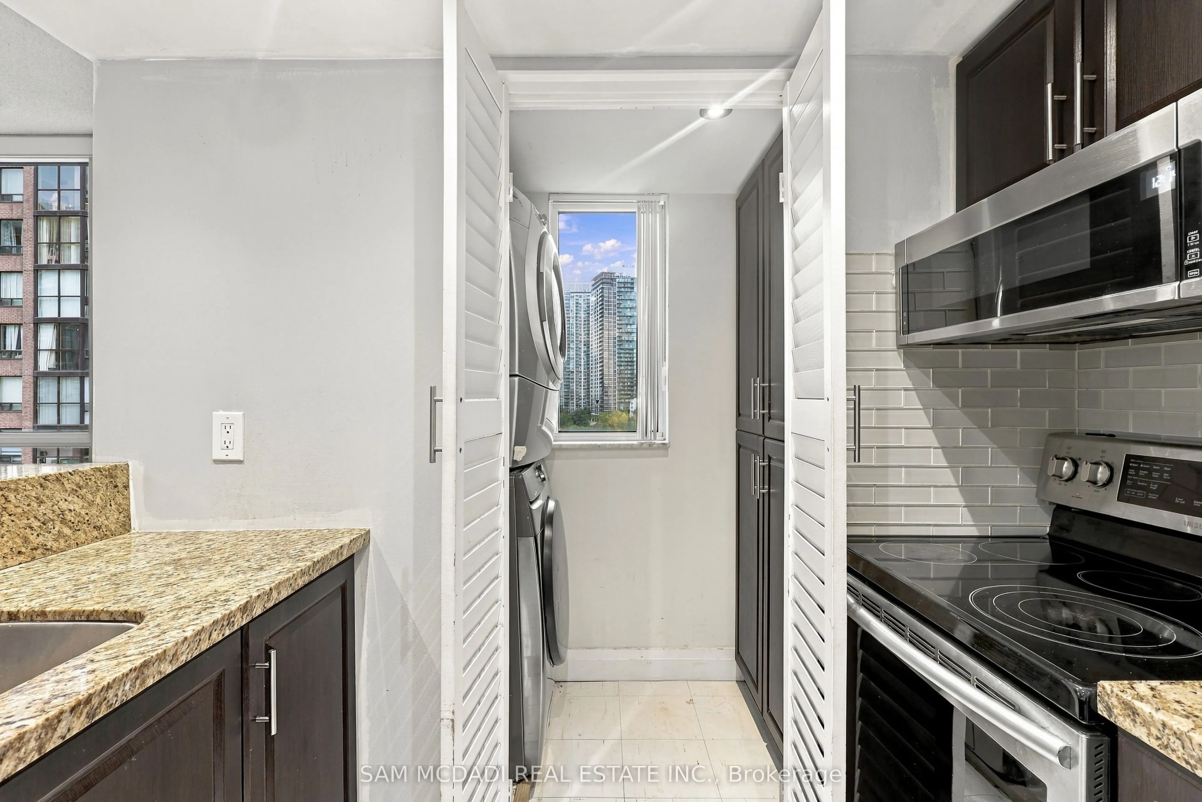 265 Enfield Place #903