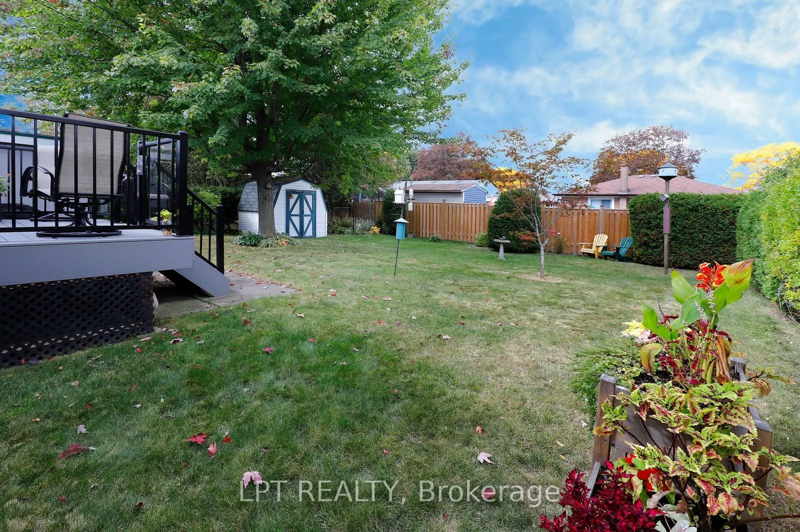 37 McGilvray Crescent W