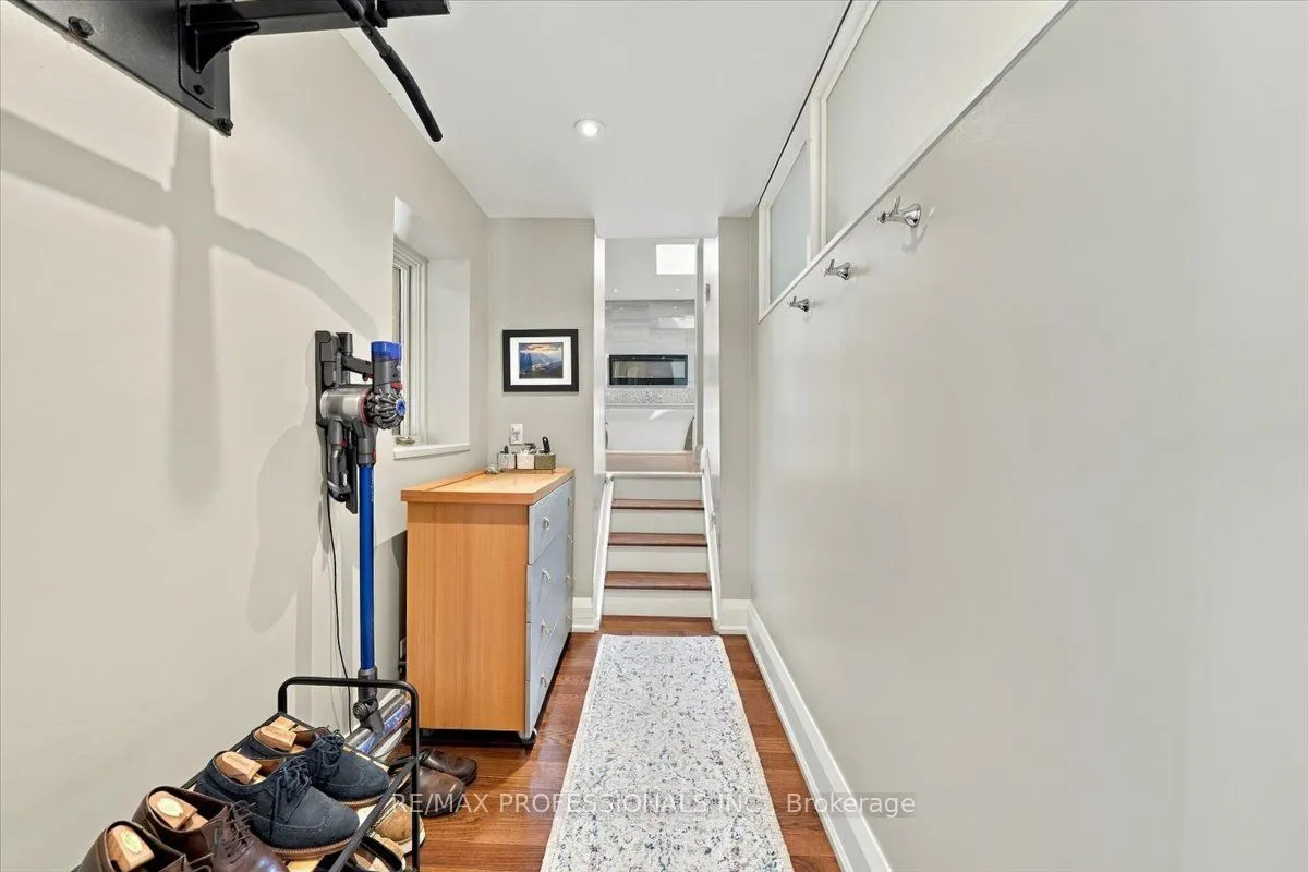 17 King Georges Road