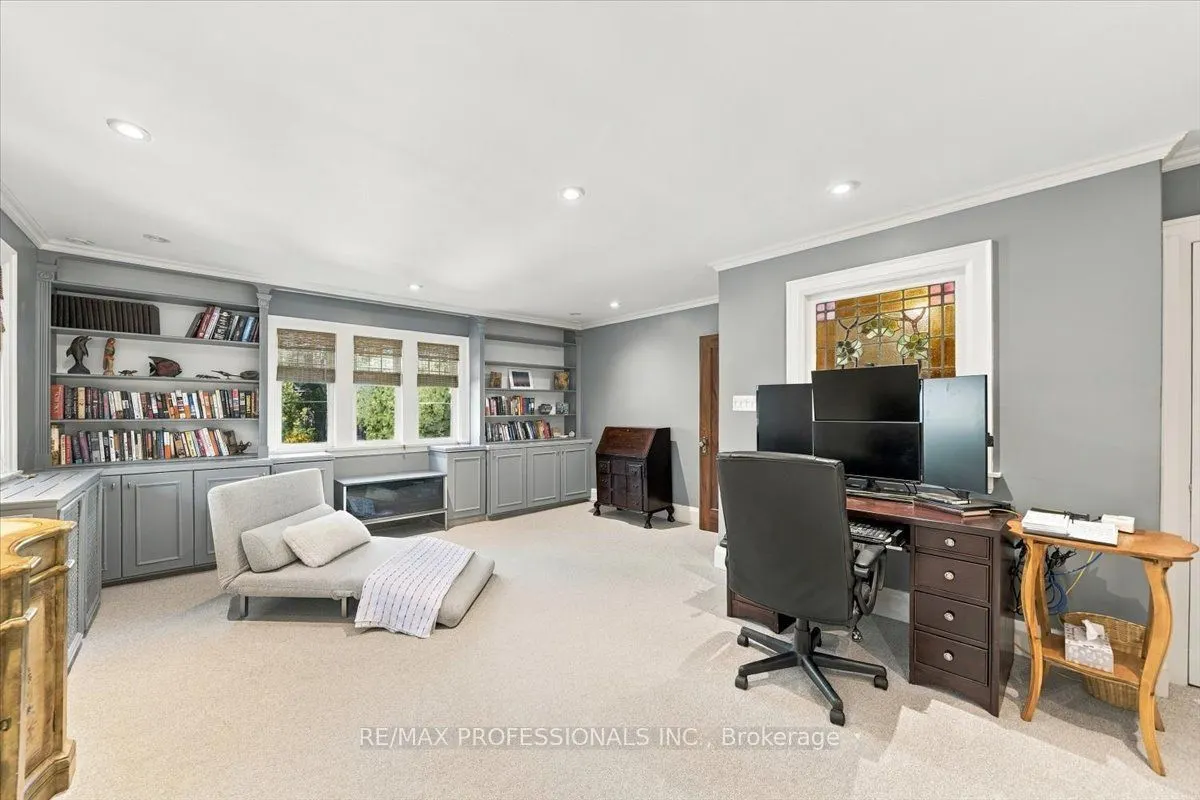 17 King Georges Road