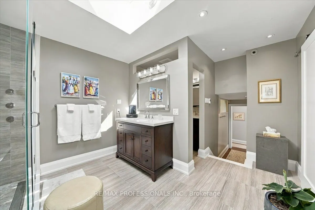 17 King Georges Road