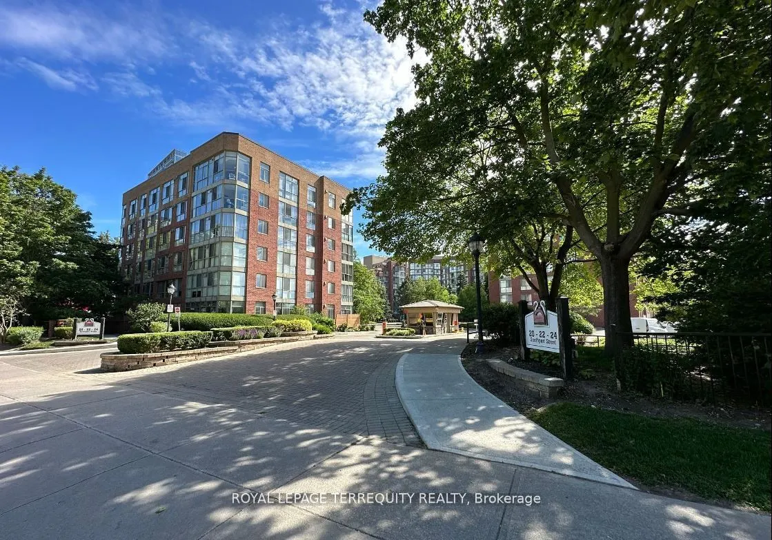 22 Southport Street #833