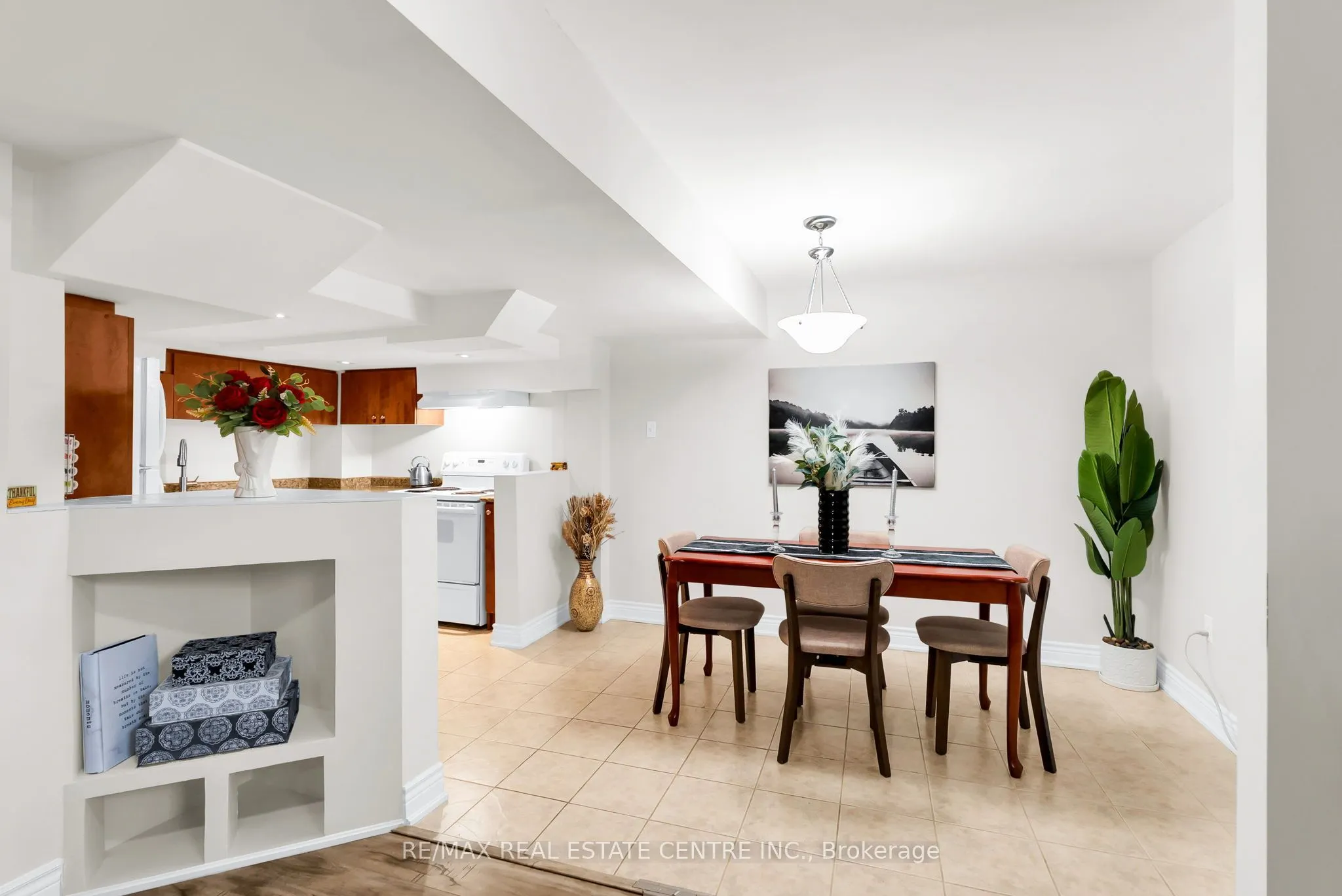 43 Delphinium Way