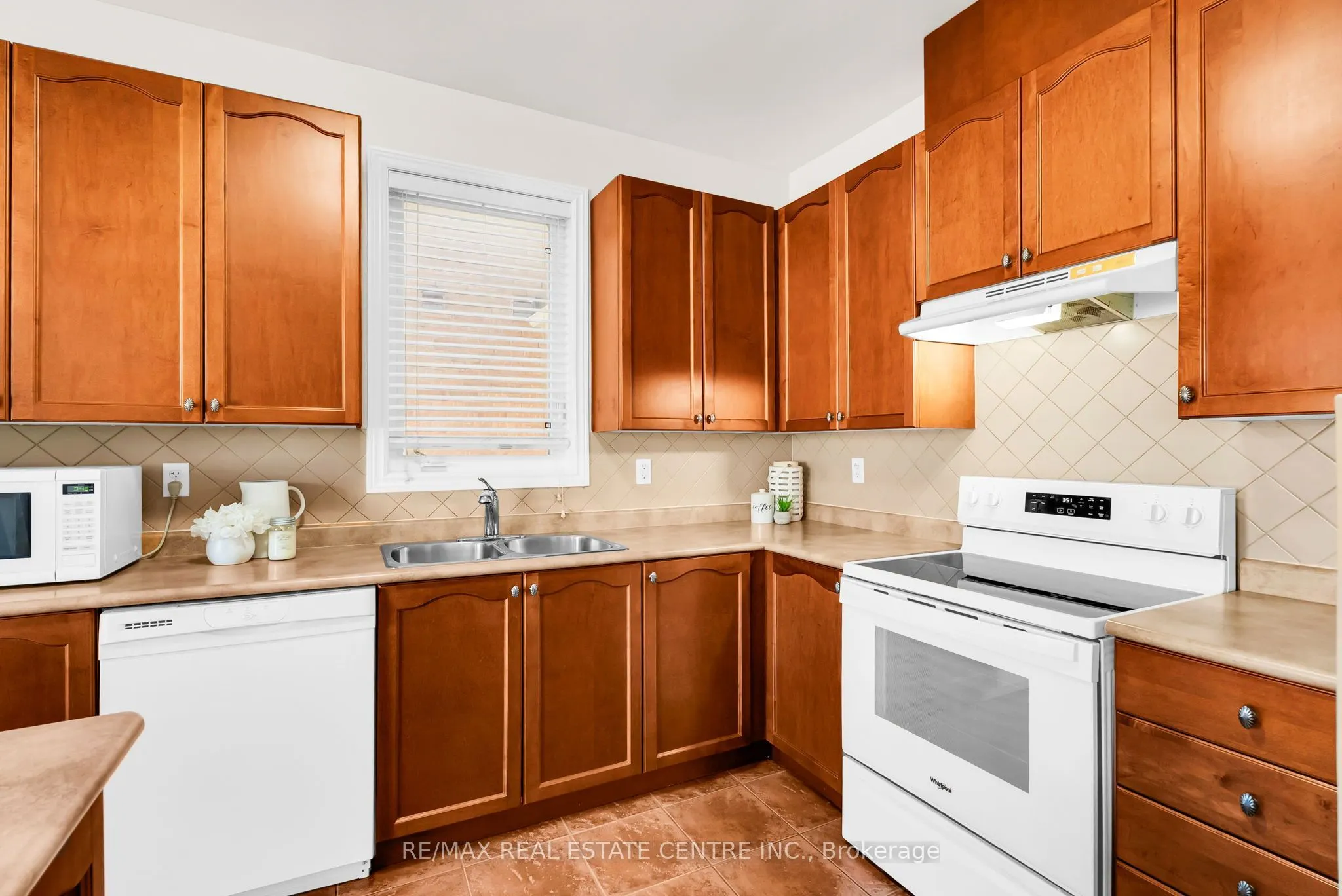 43 Delphinium Way