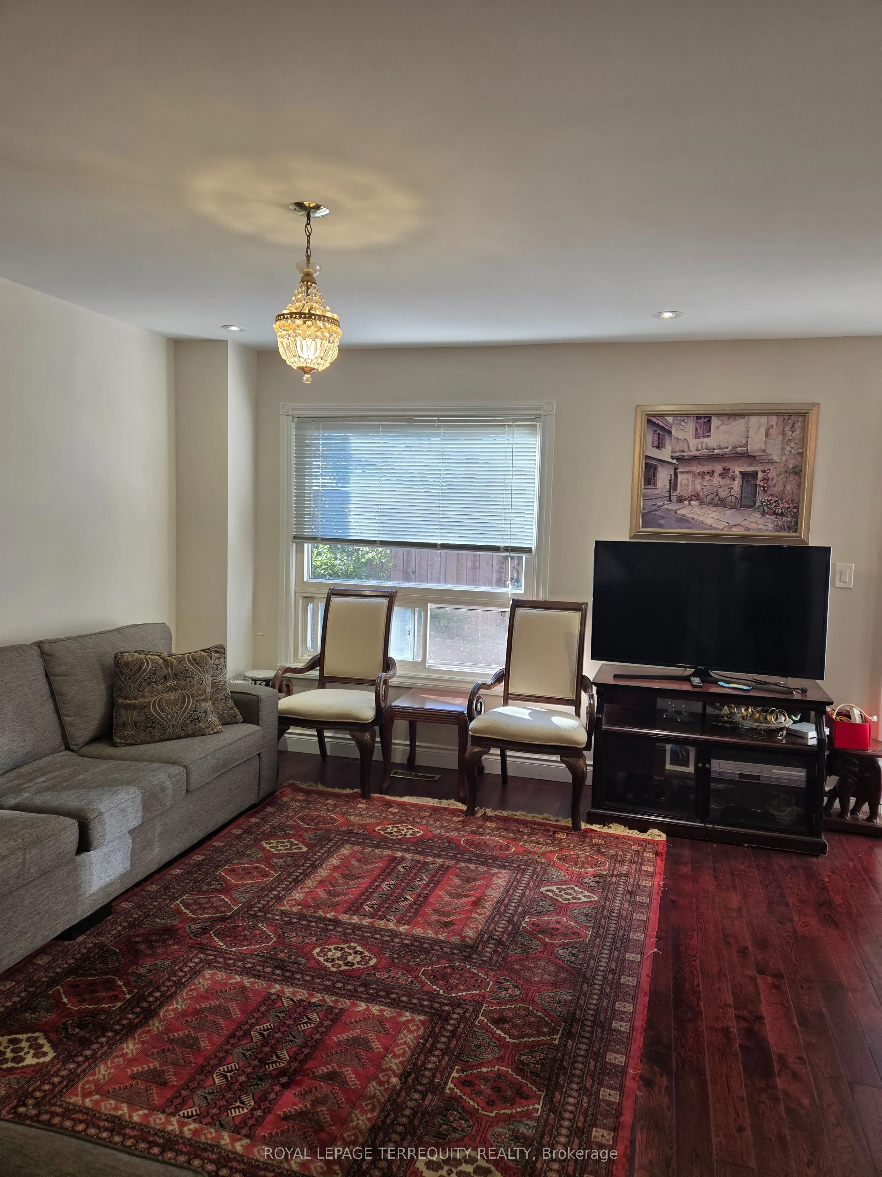 4635 Regents Terrace #34