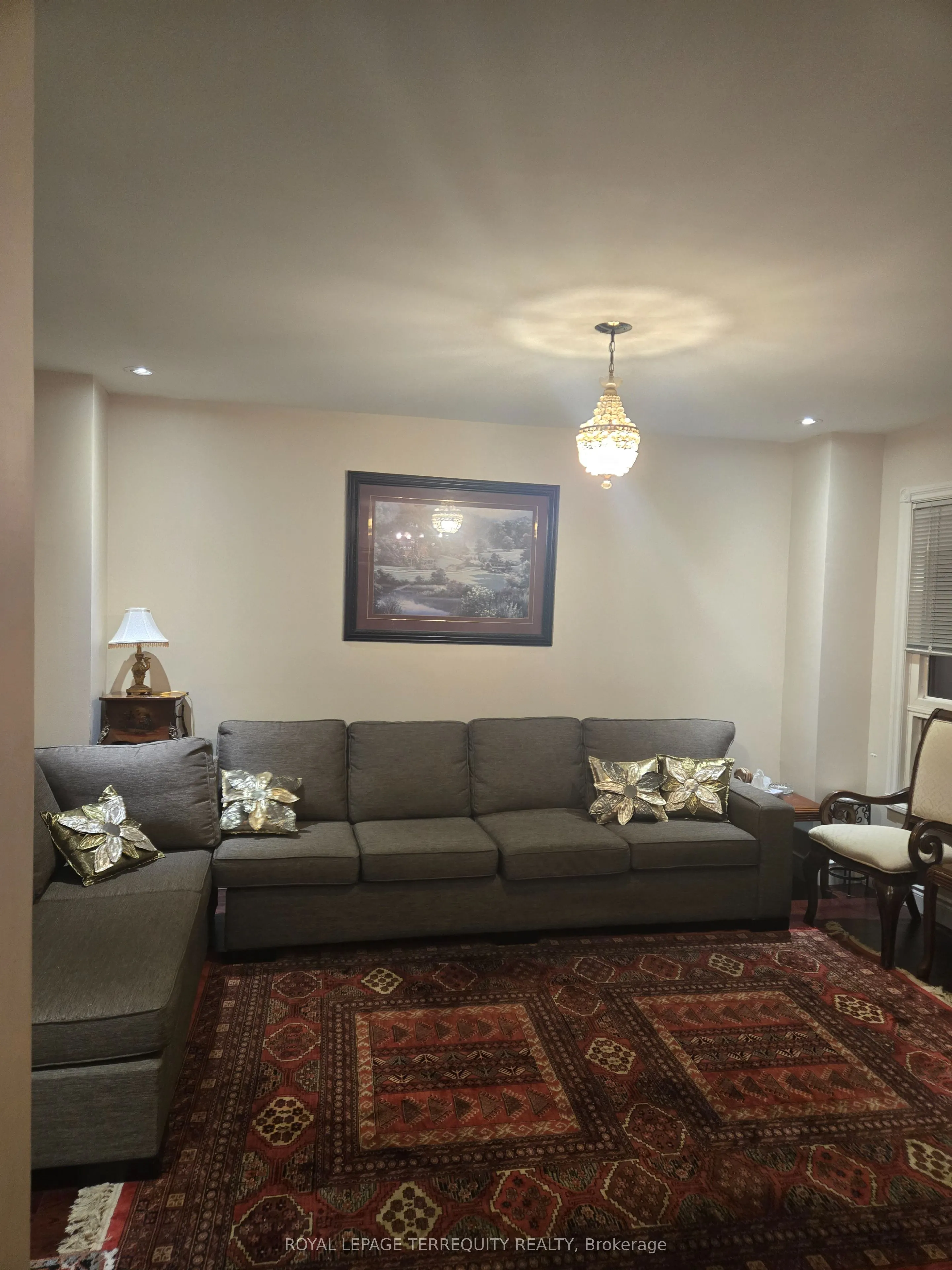 4635 Regents Terrace #34