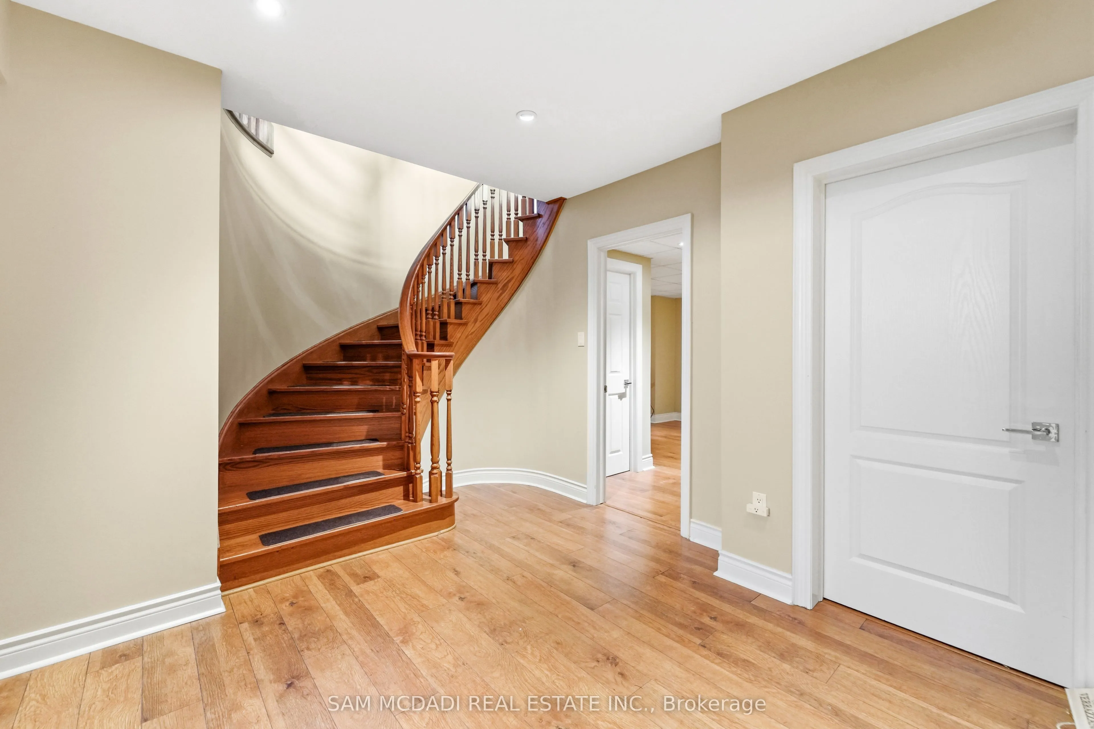 527 Meadow Wood Road