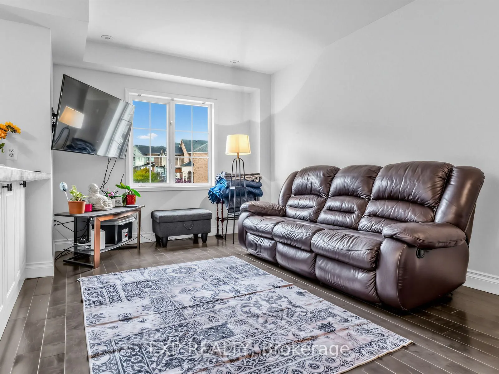 615 Shoreline Drive #16