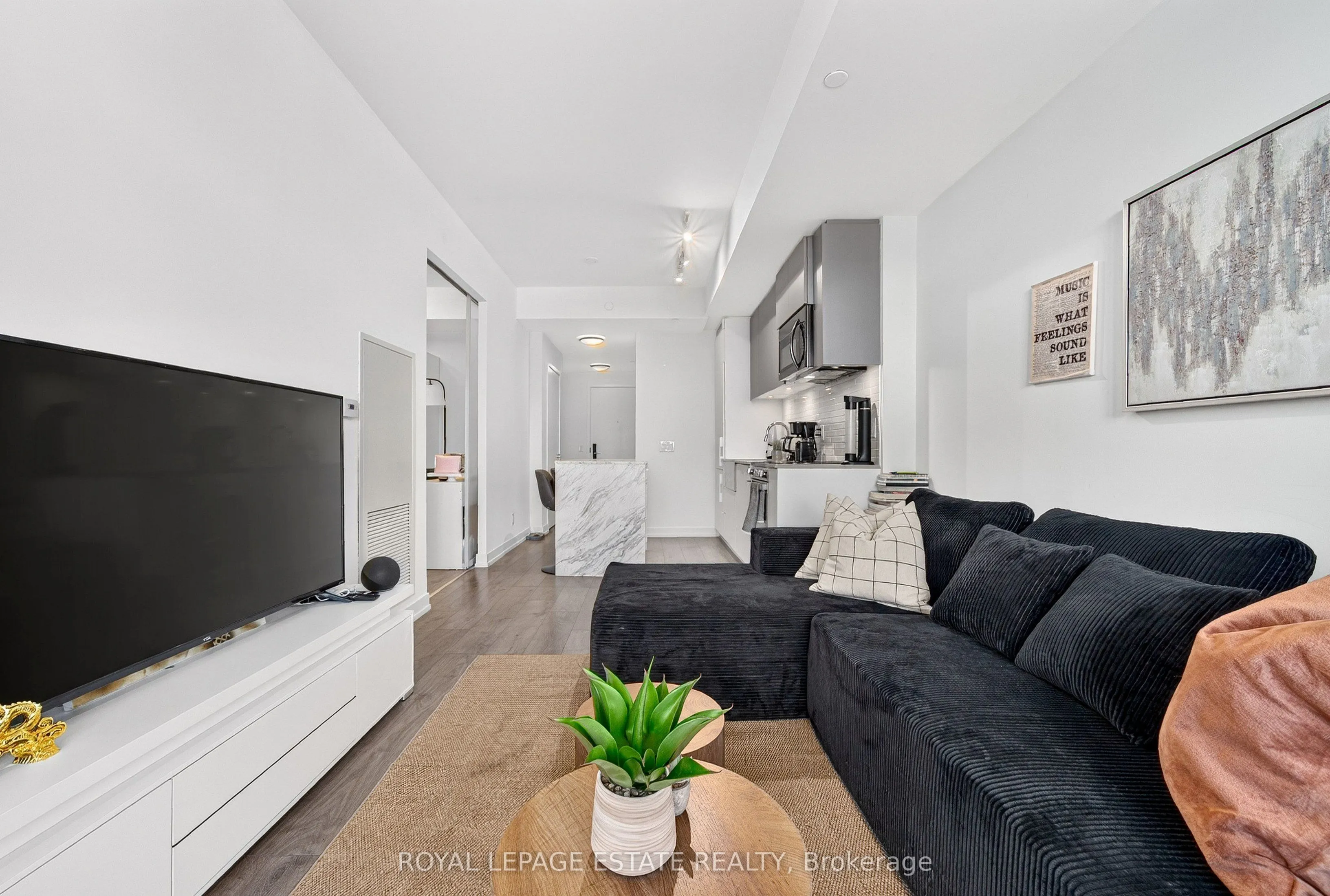 270 Dufferin Street #626