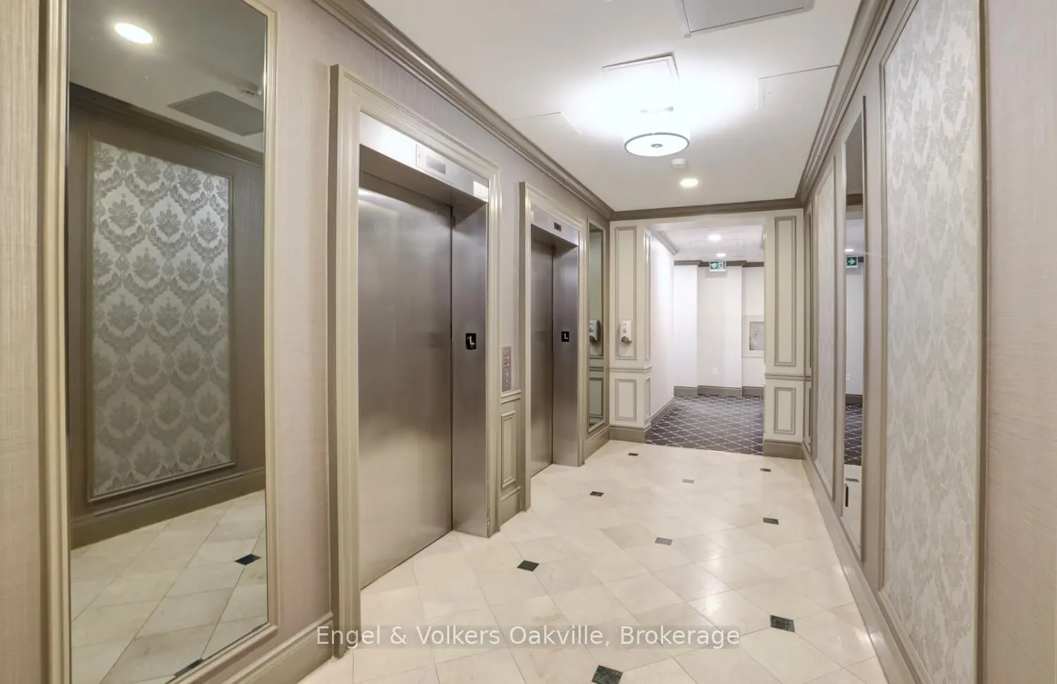 442 Maple Avenue #1402