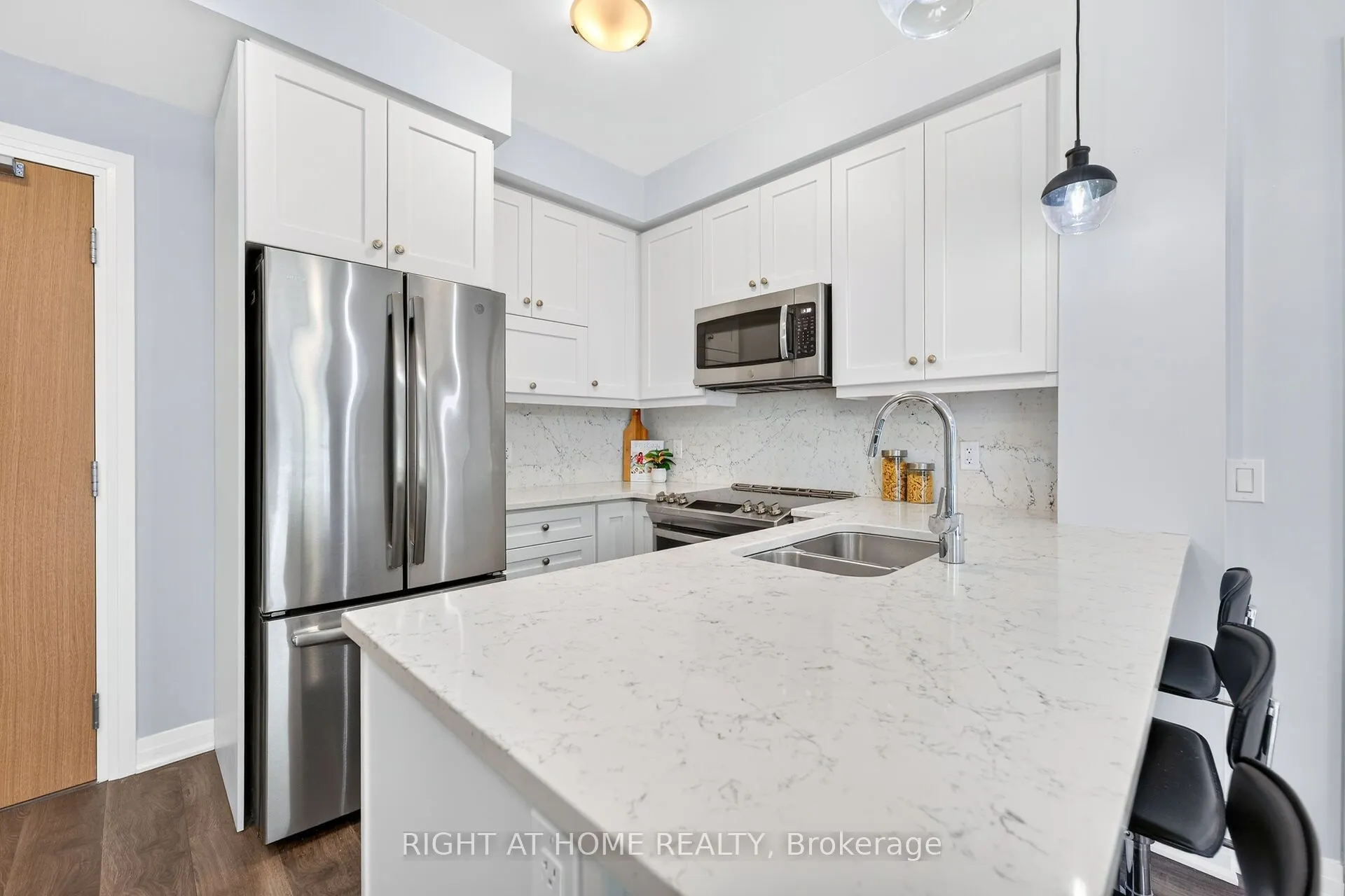 128 Grovewood Common #229