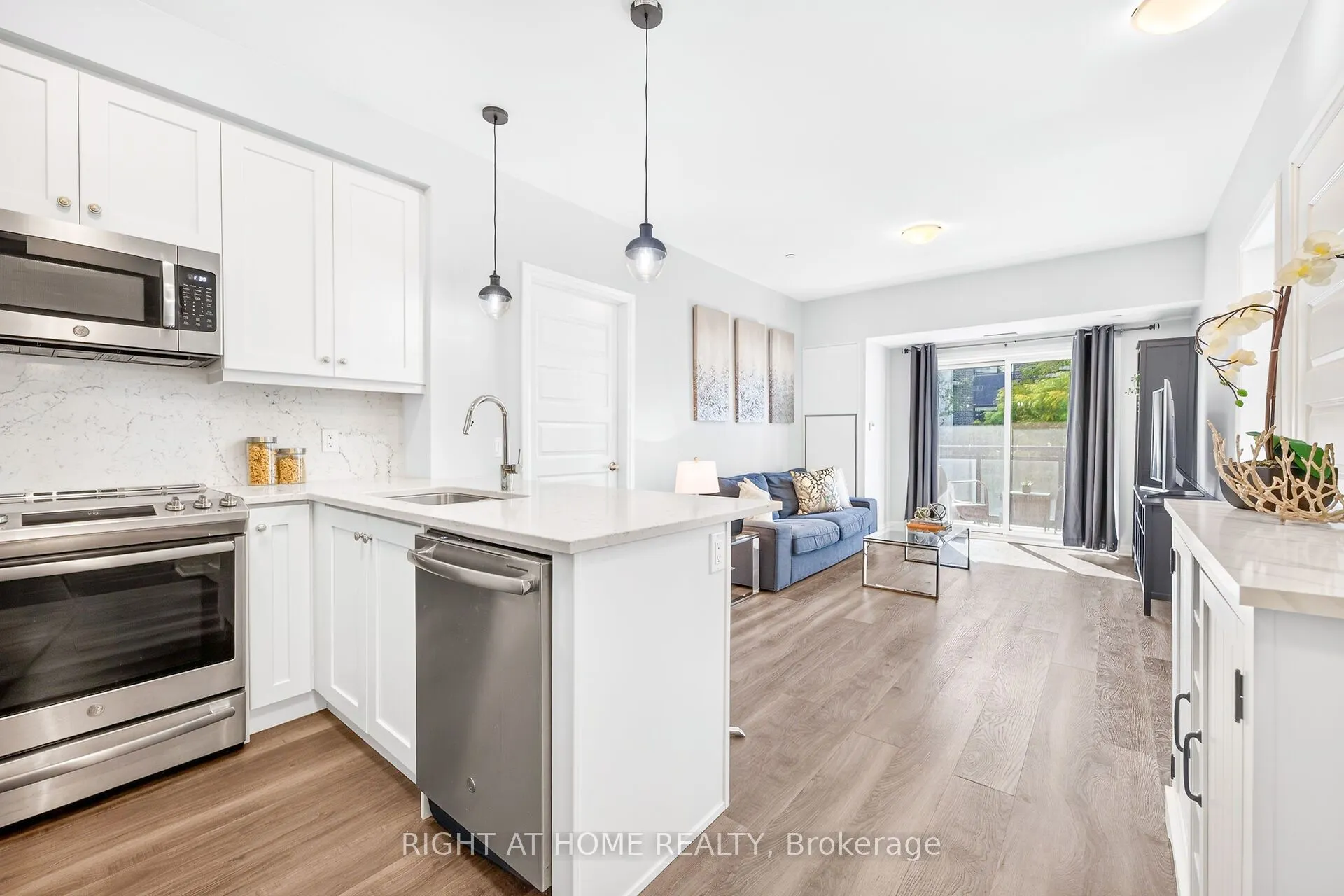 128 Grovewood Common #229