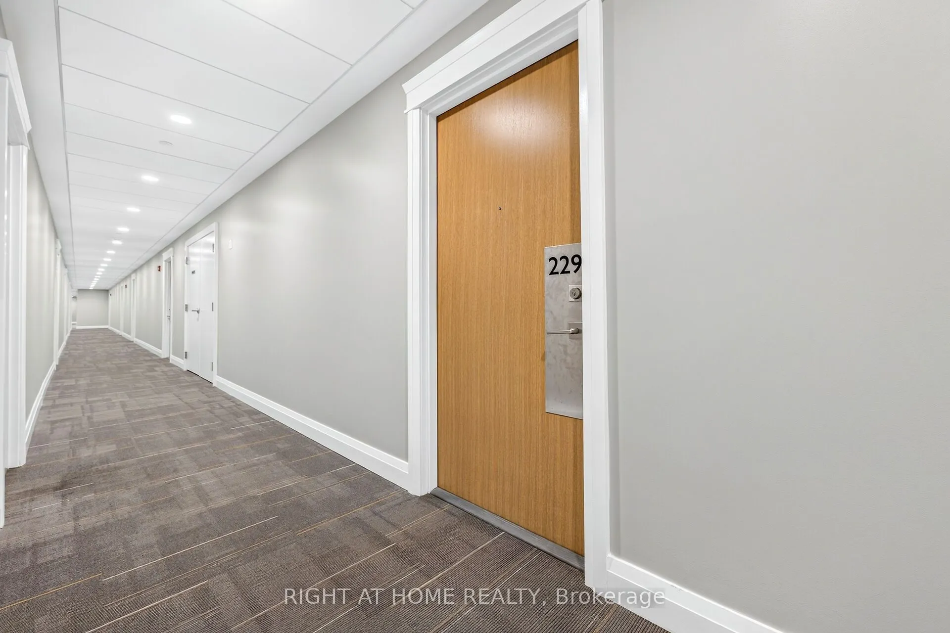 128 Grovewood Common #229