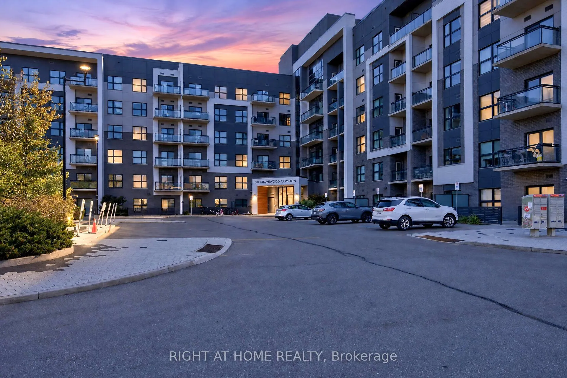 128 Grovewood Common #229