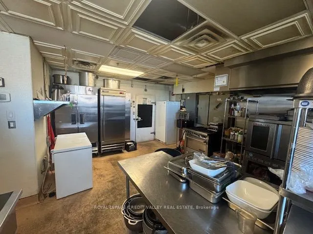 15 Allan Drive #16