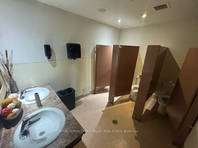 15 Allan Drive #16