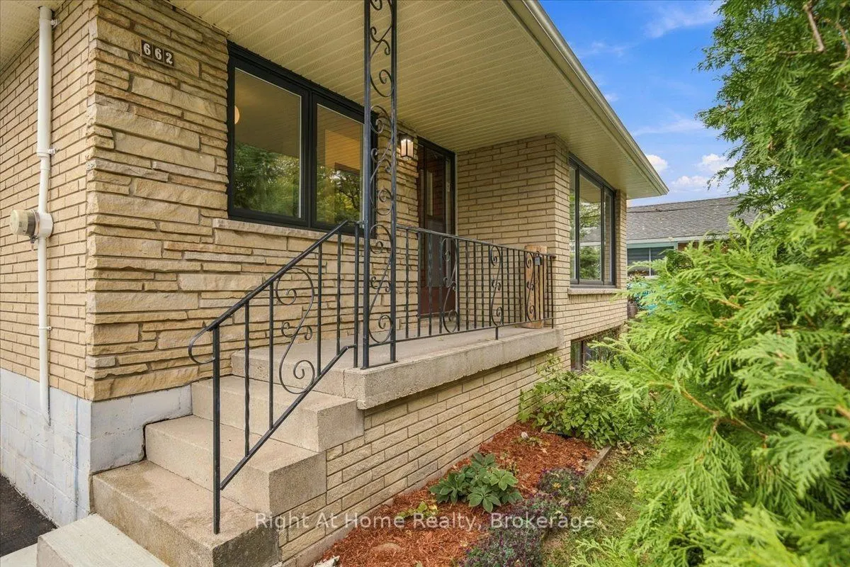 662 Dynes Road
