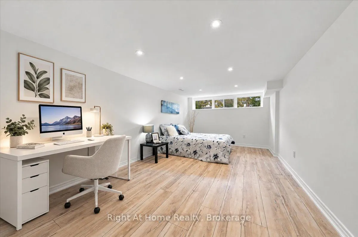 662 Dynes Road