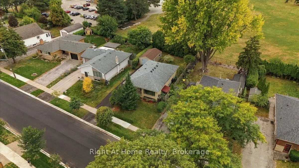 662 Dynes Road