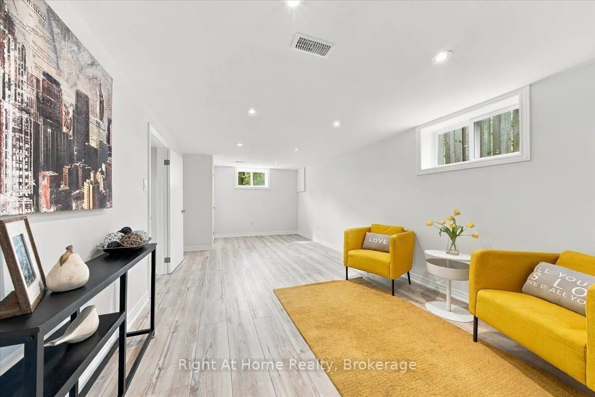 662 Dynes Road