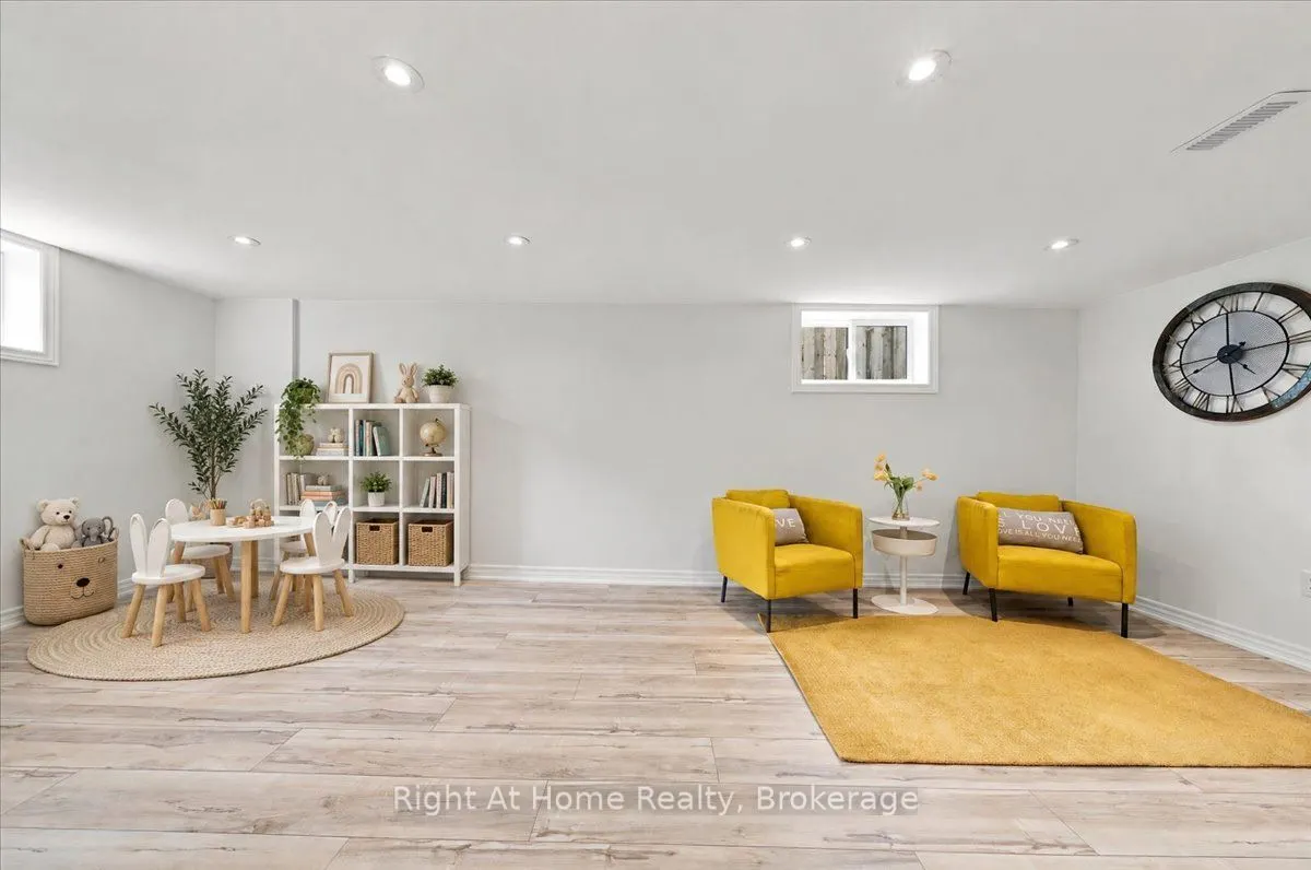 662 Dynes Road