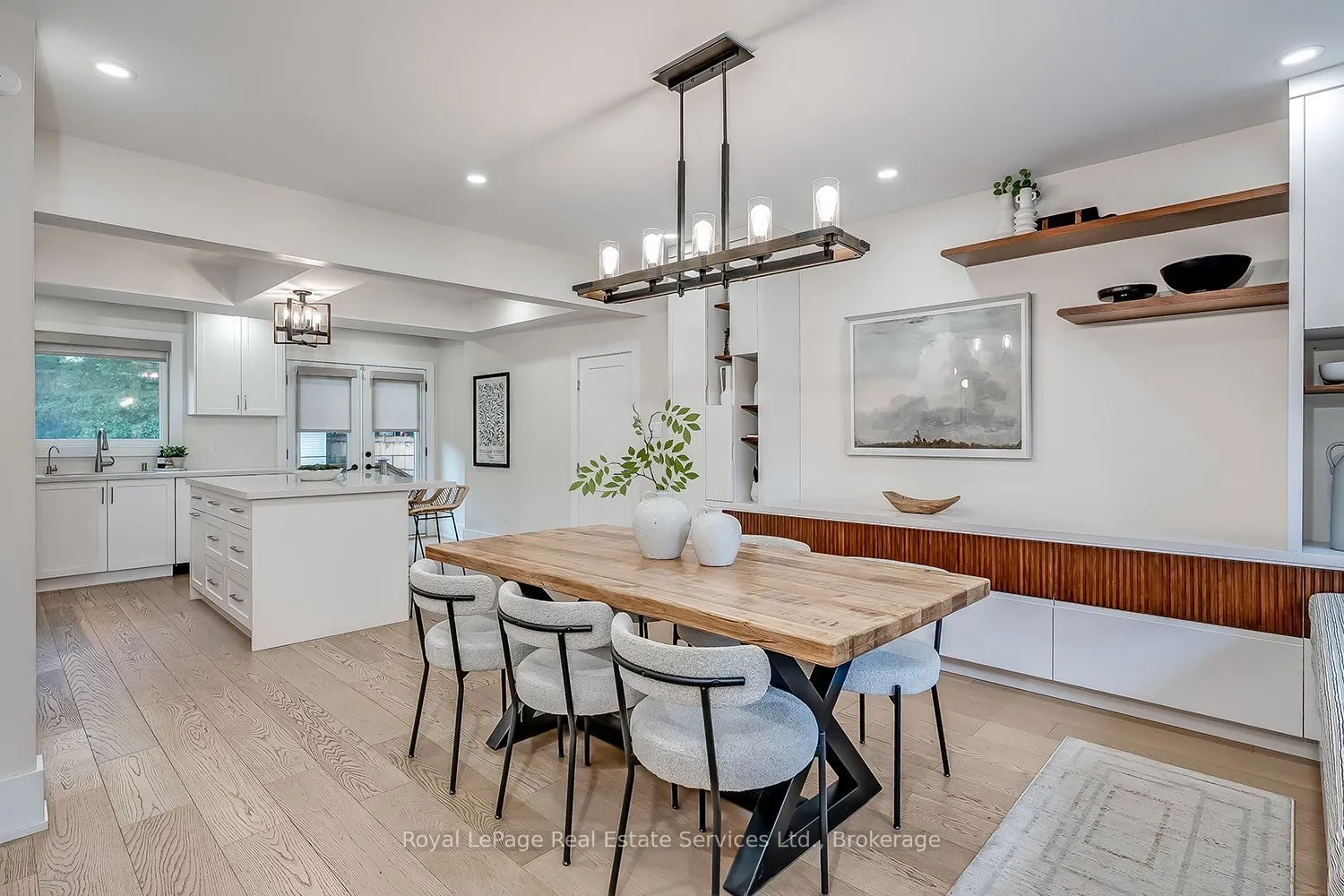 59 Fairwood Place E