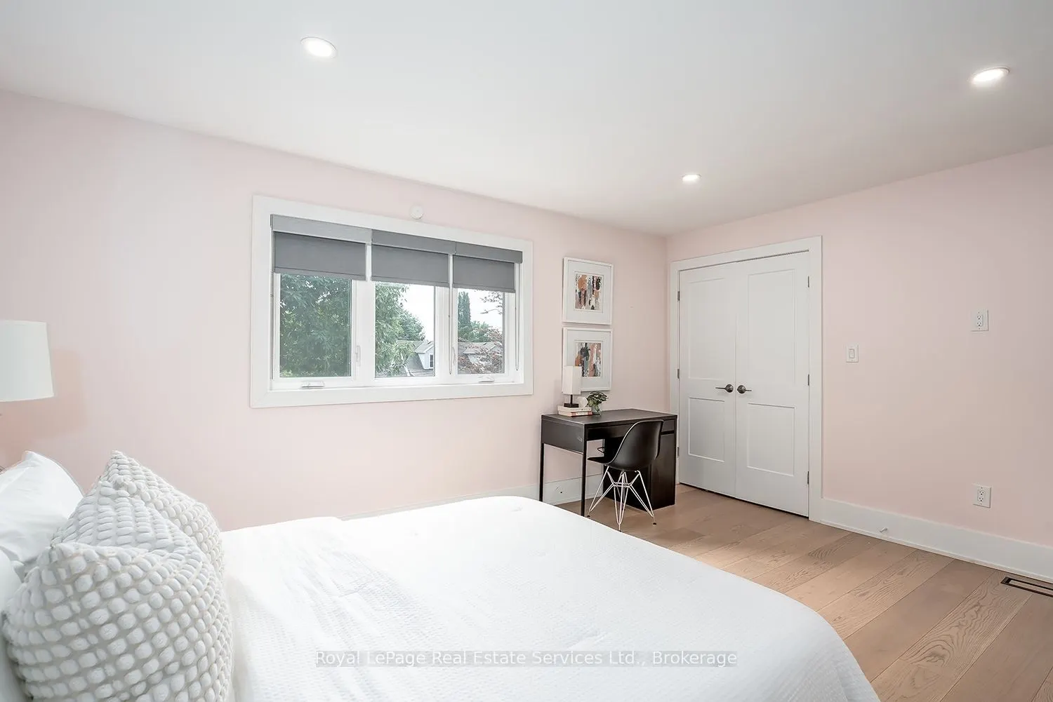 59 Fairwood Place E
