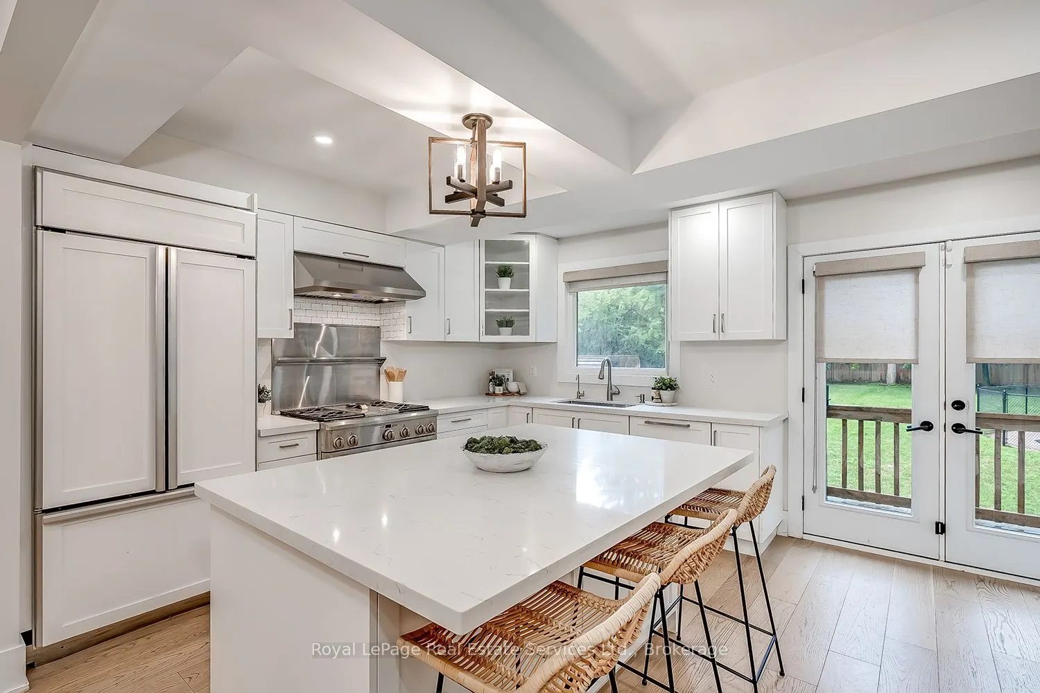 59 Fairwood Place E
