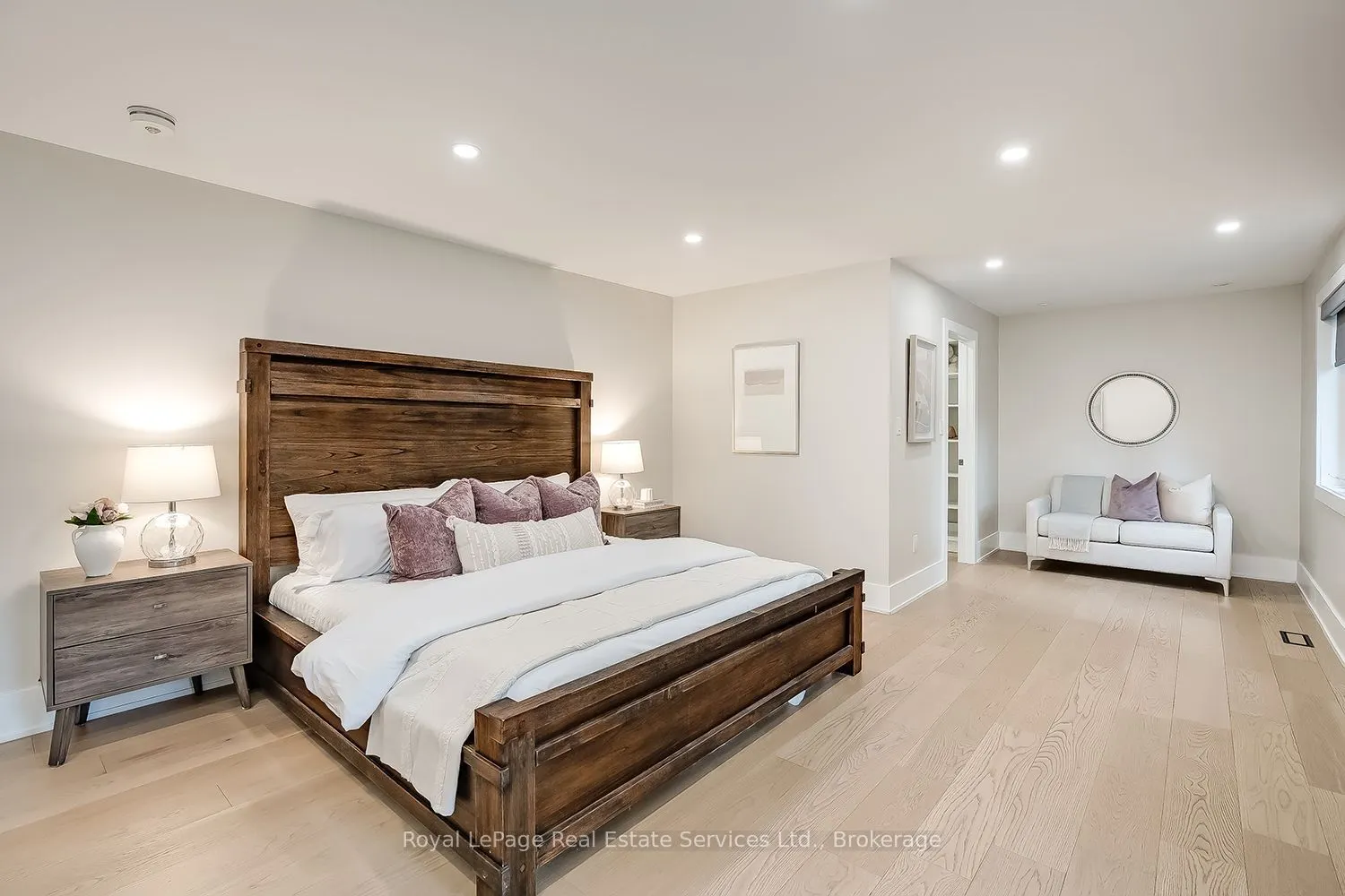 59 Fairwood Place E