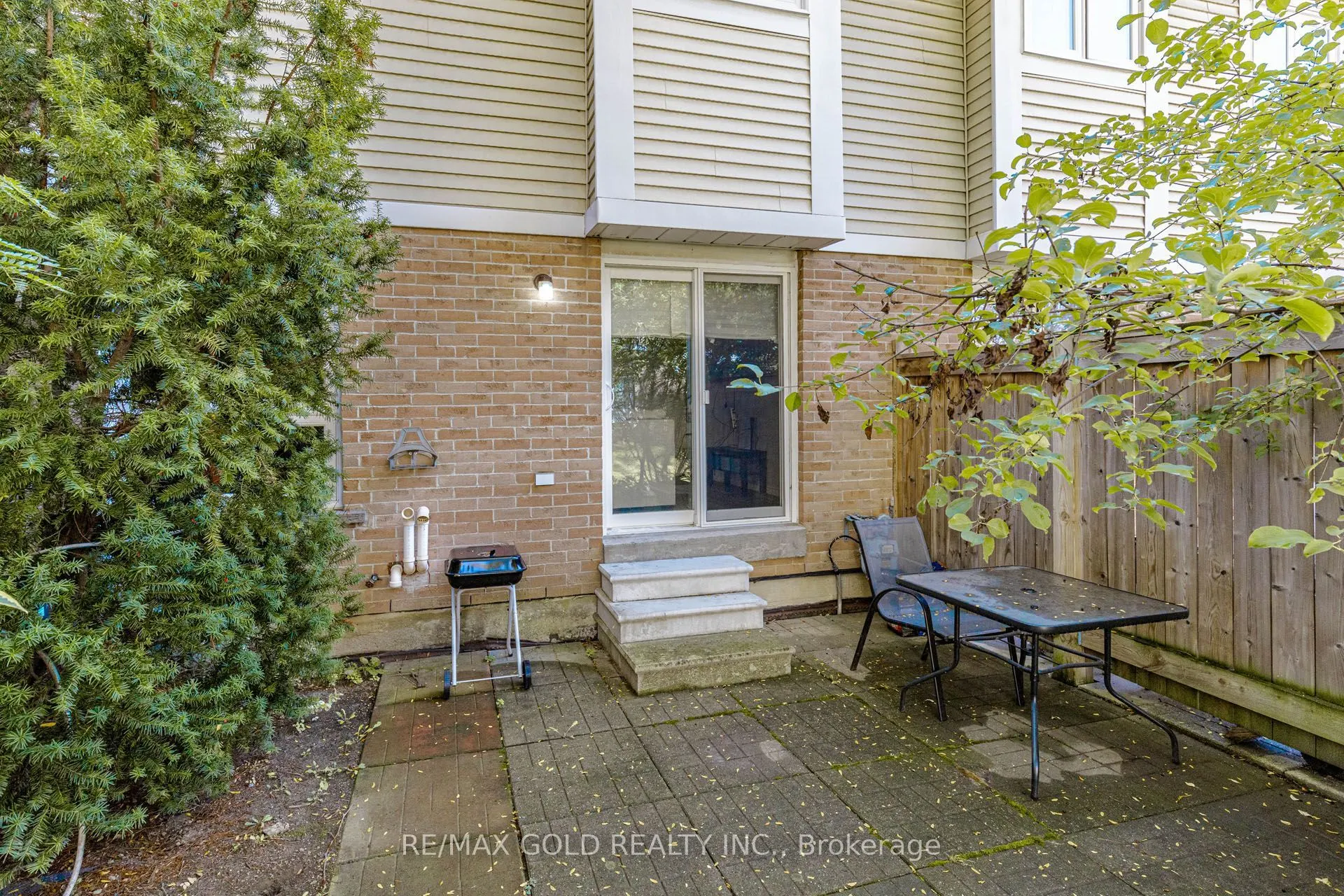 83 Wickstead Court #83