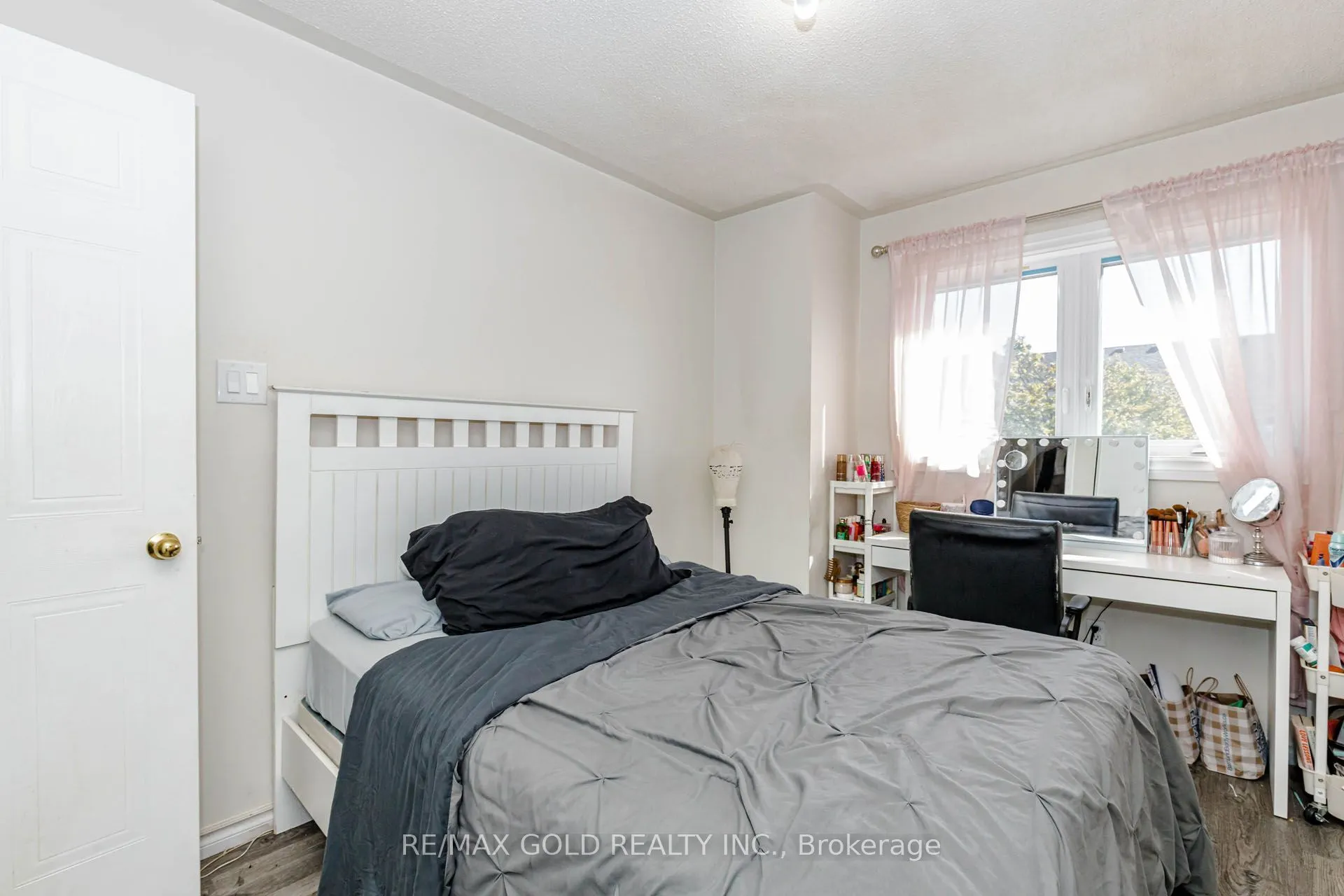 83 Wickstead Court #83
