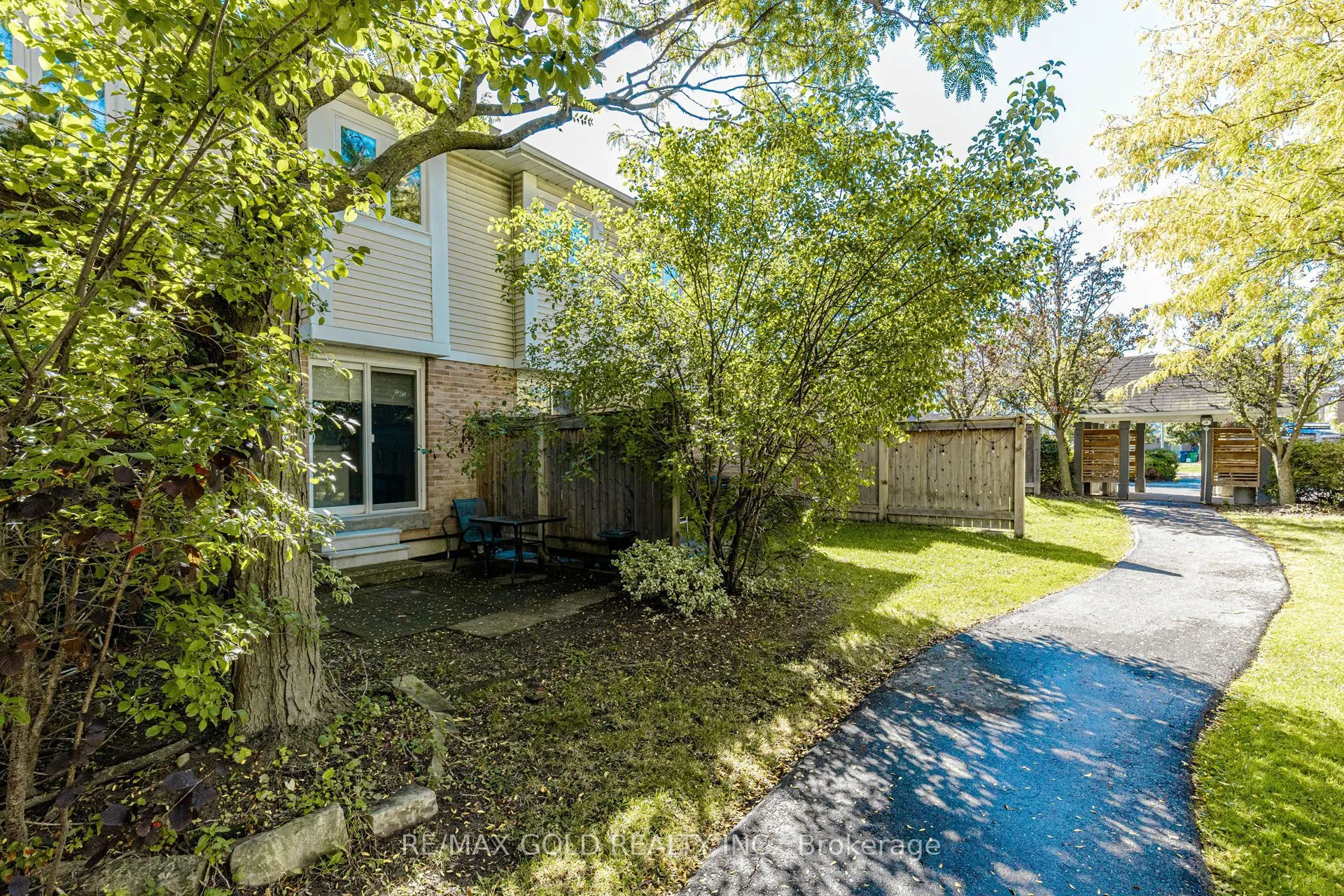 83 Wickstead Court #83