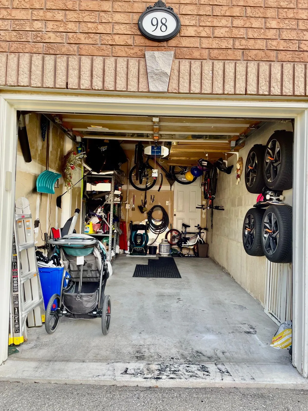 98 Niagara Trail