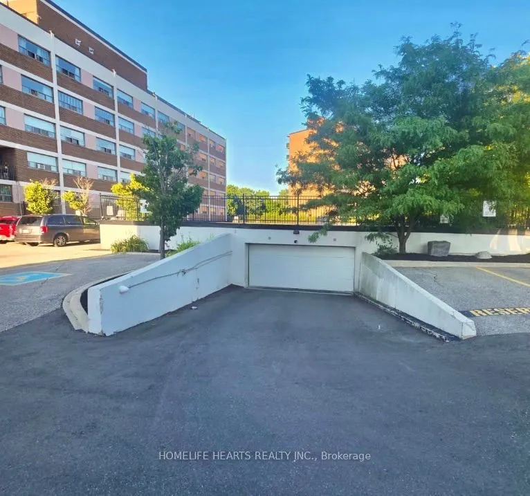 188 Mill Street E #407