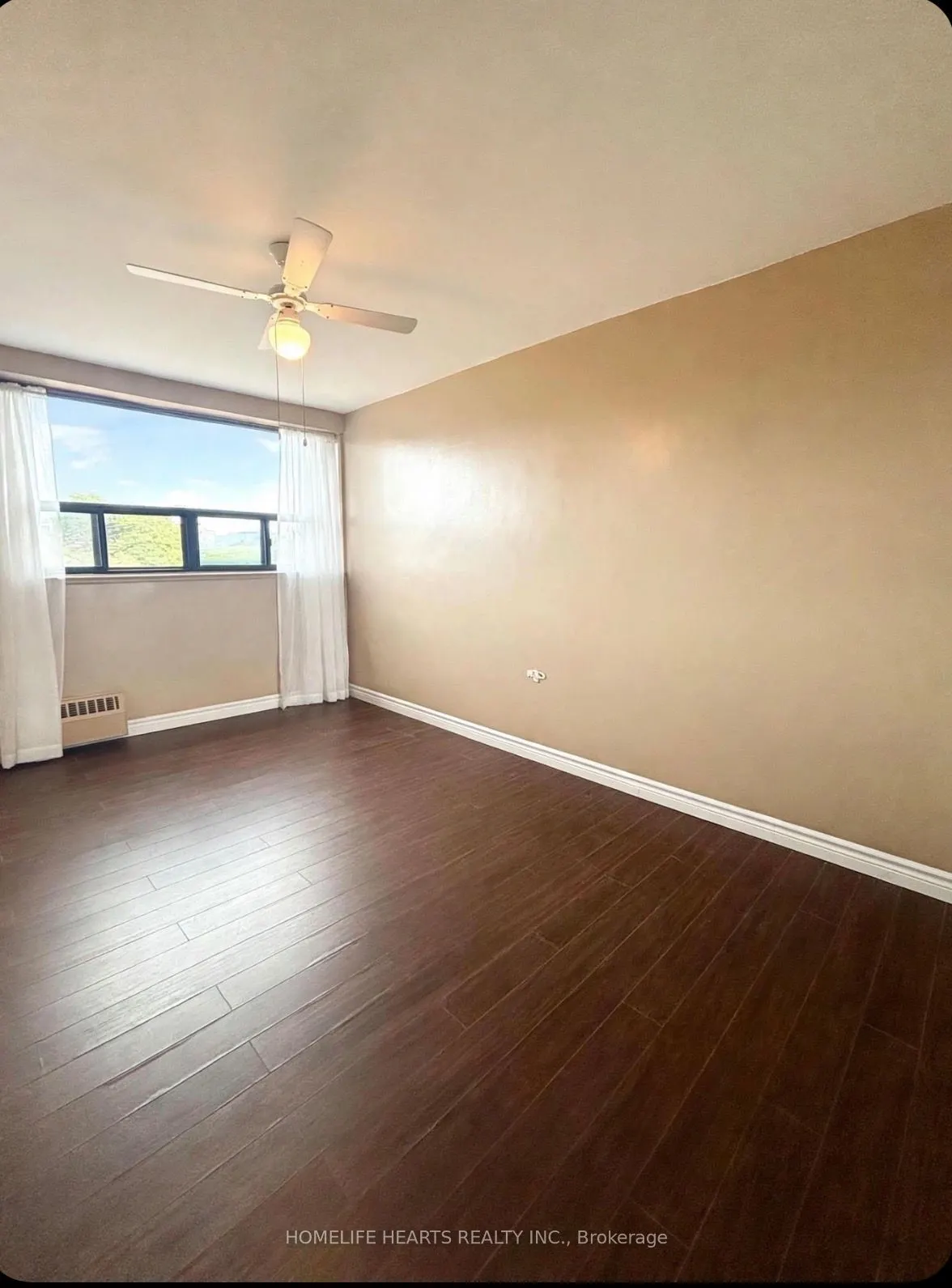 188 Mill Street E #407