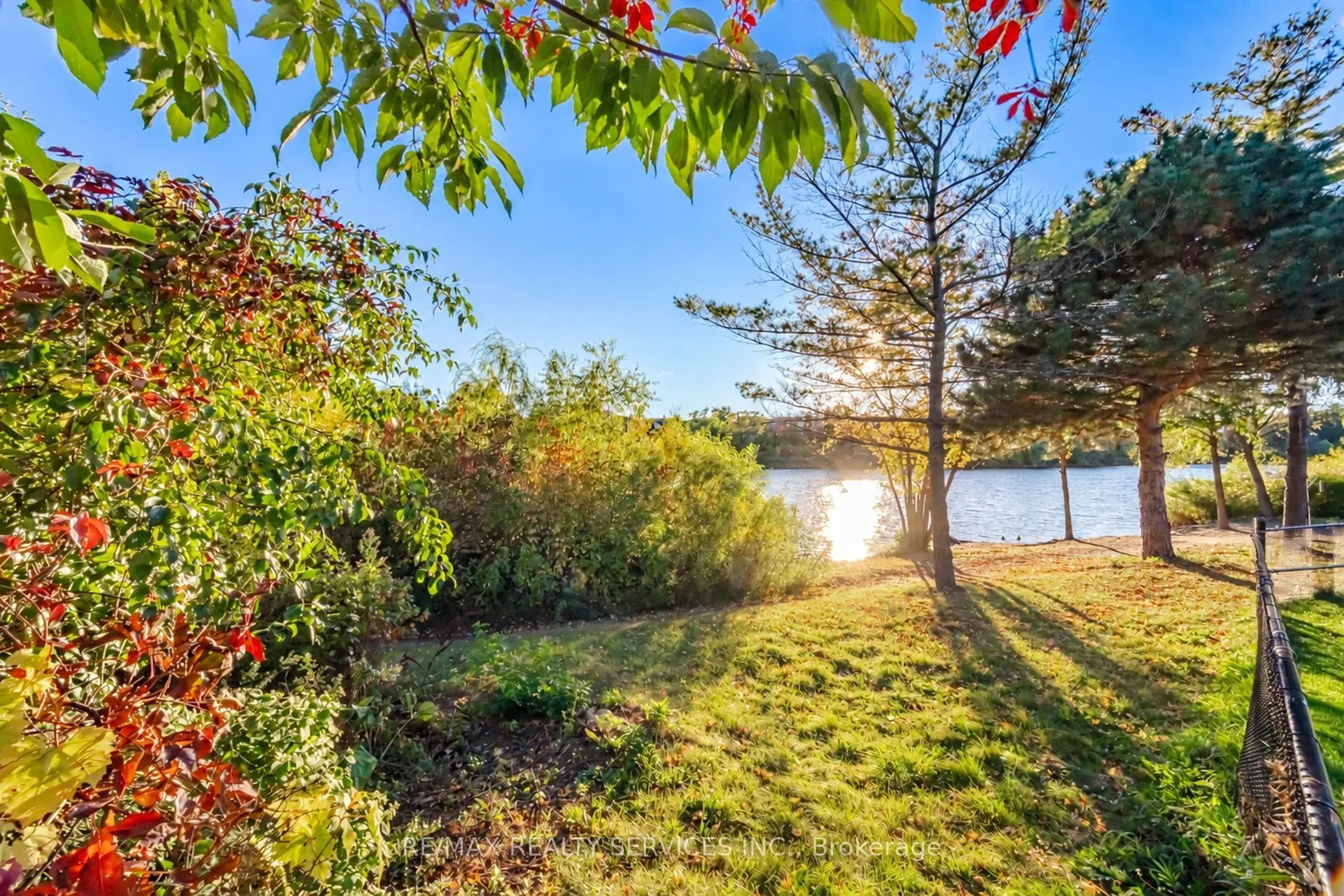 4 Leeward Drive