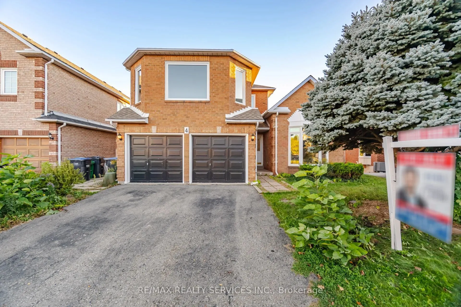 4 Leeward Drive