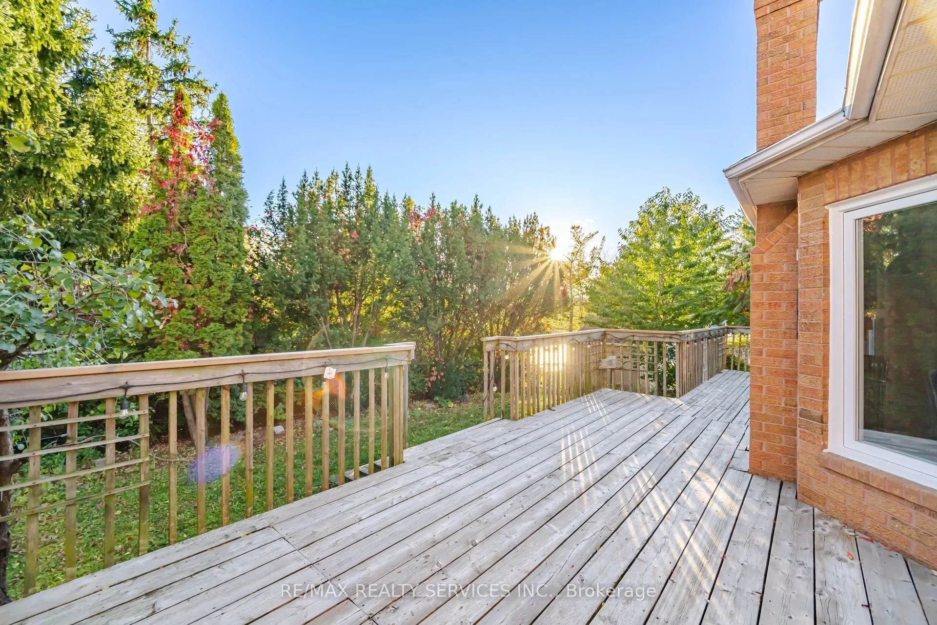 4 Leeward Drive