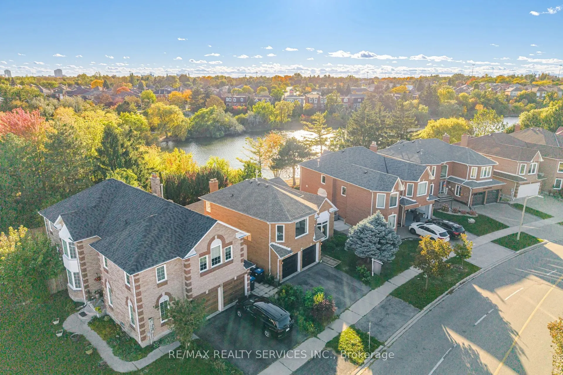 4 Leeward Drive