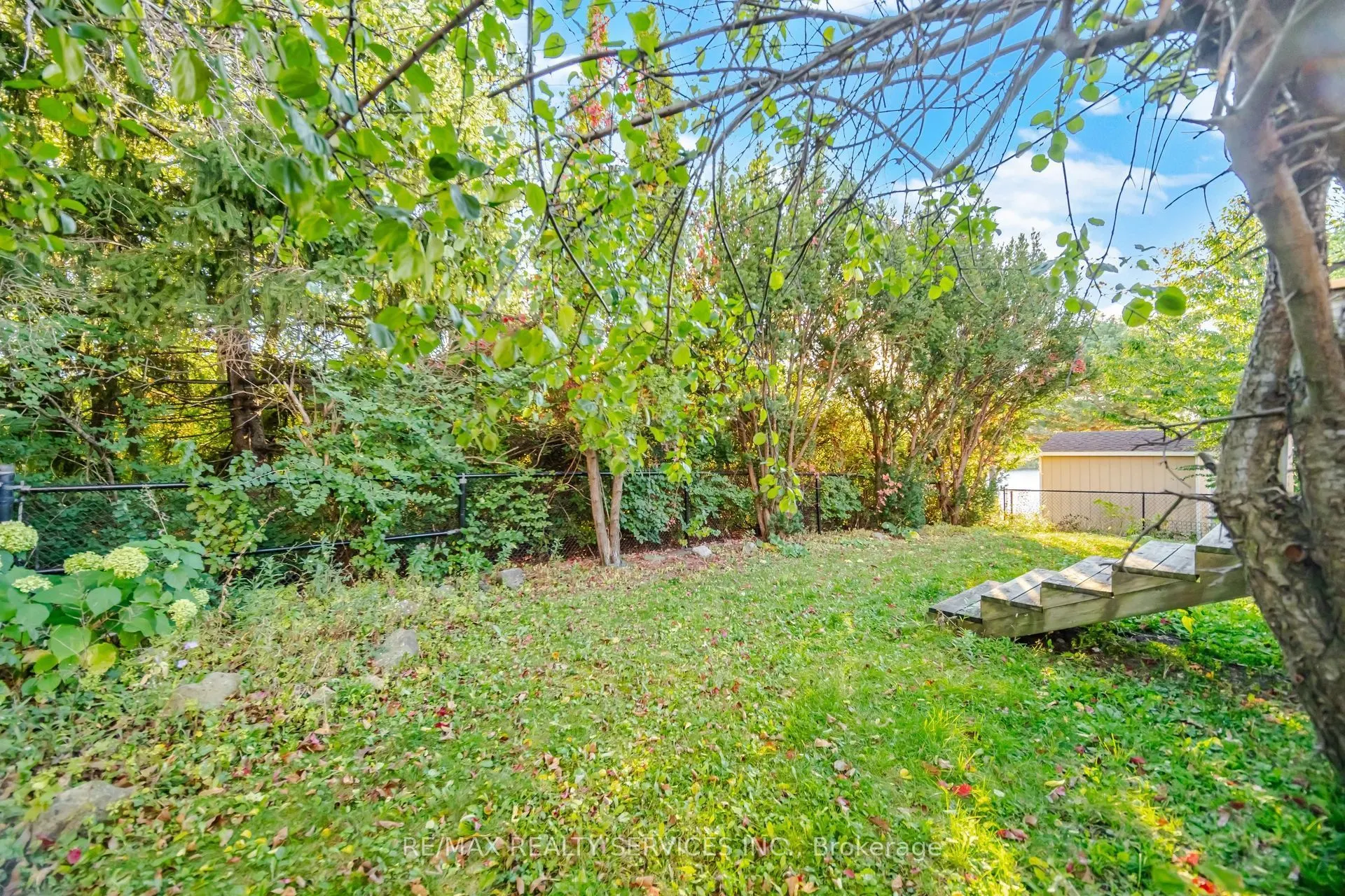 4 Leeward Drive
