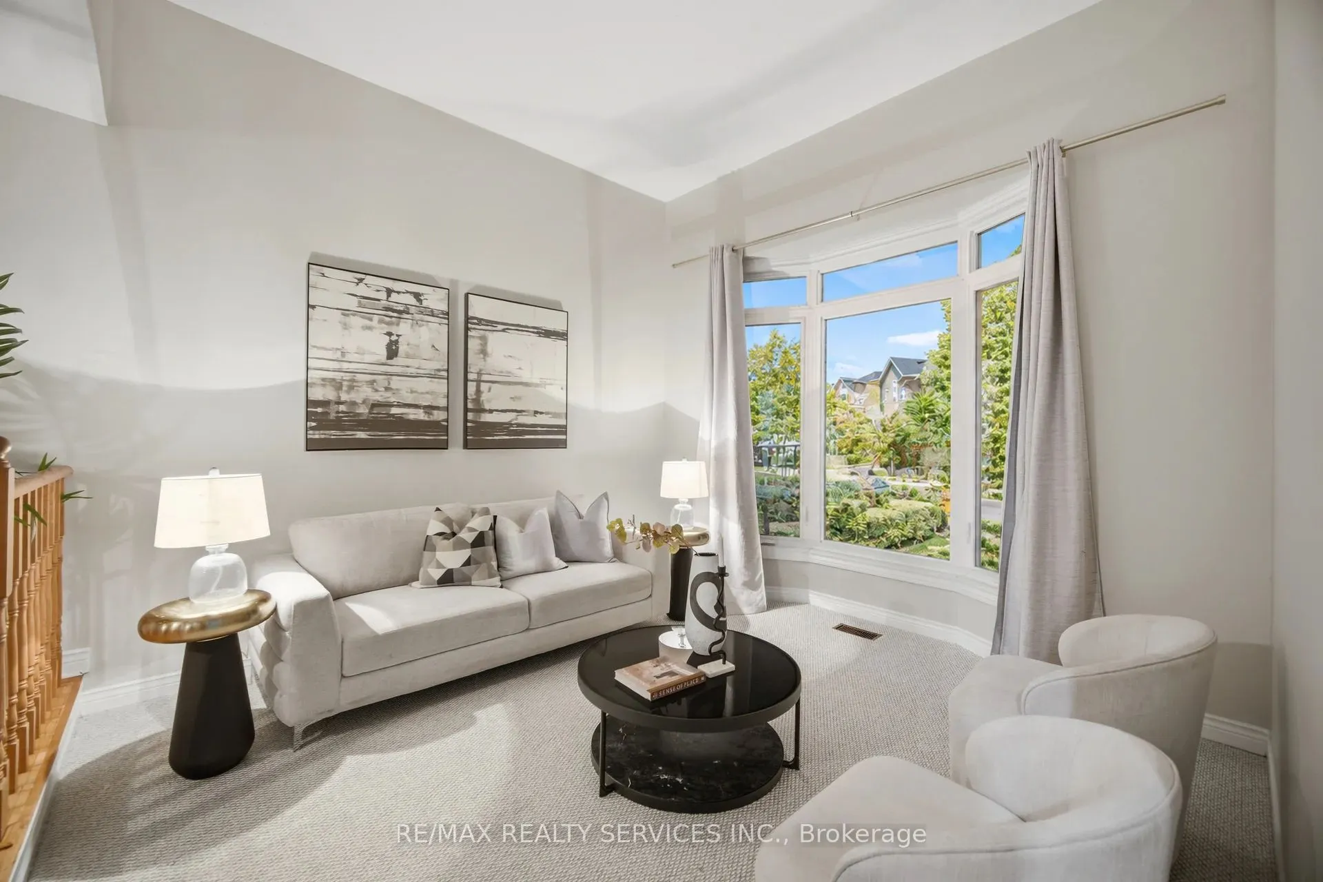4 Leeward Drive