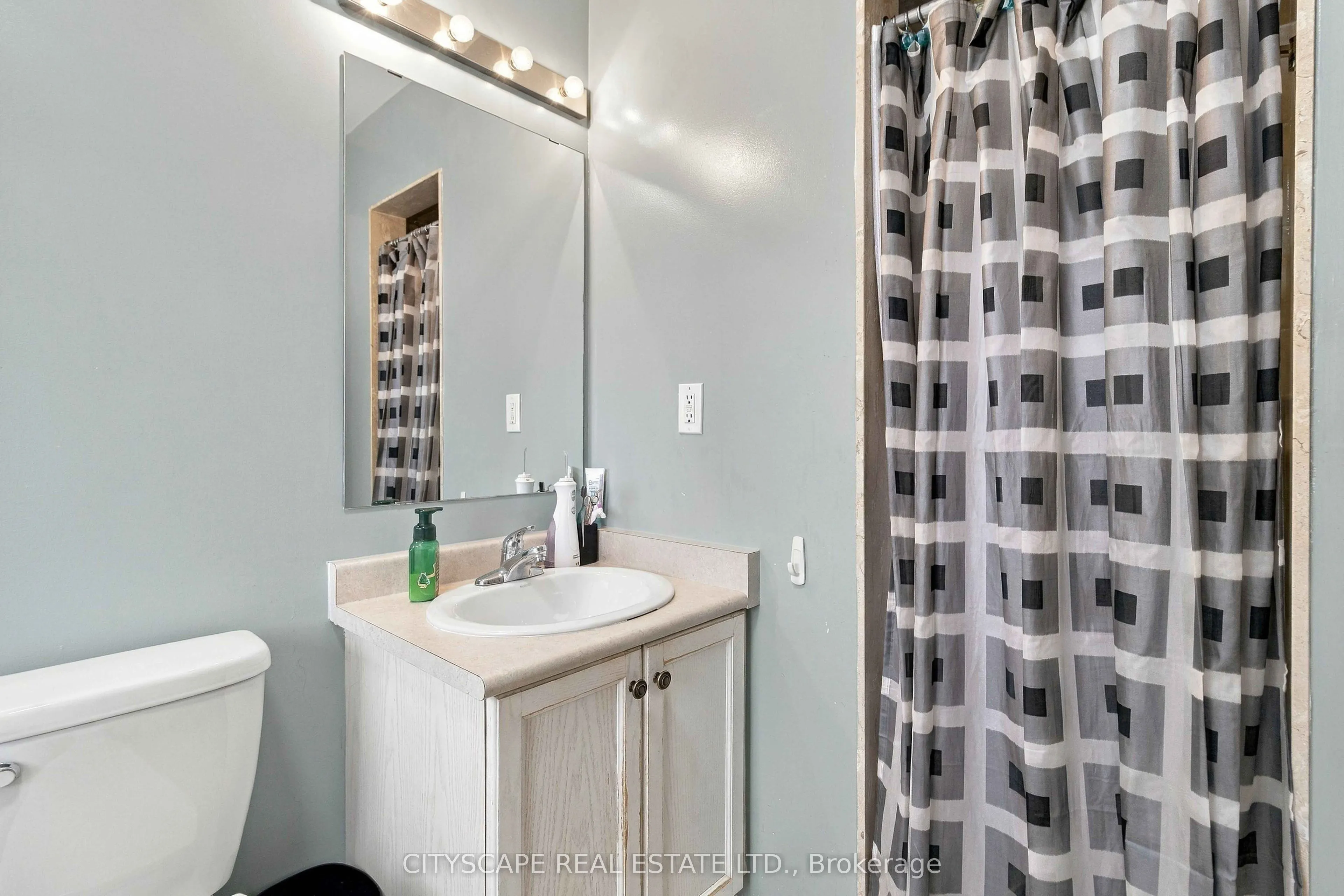 6399 Spinnaker Circle #147