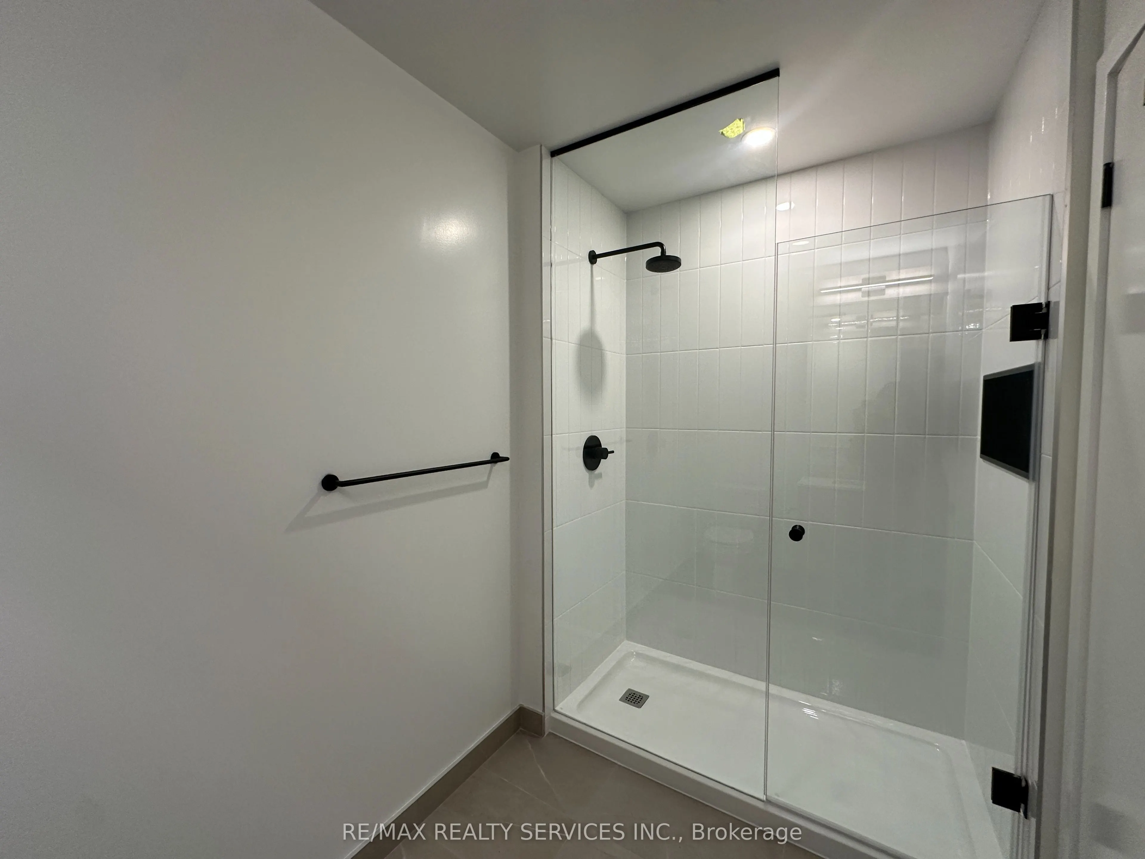 2495 Eglinton Avenue W #1913